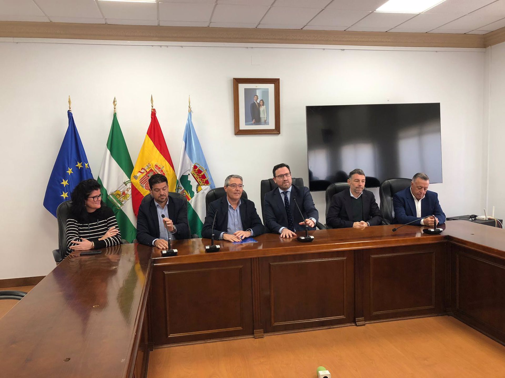 Diputación aborda con Sierra de Yeguas mejoras en infraestructuras hídricas y la adecuación de un camino