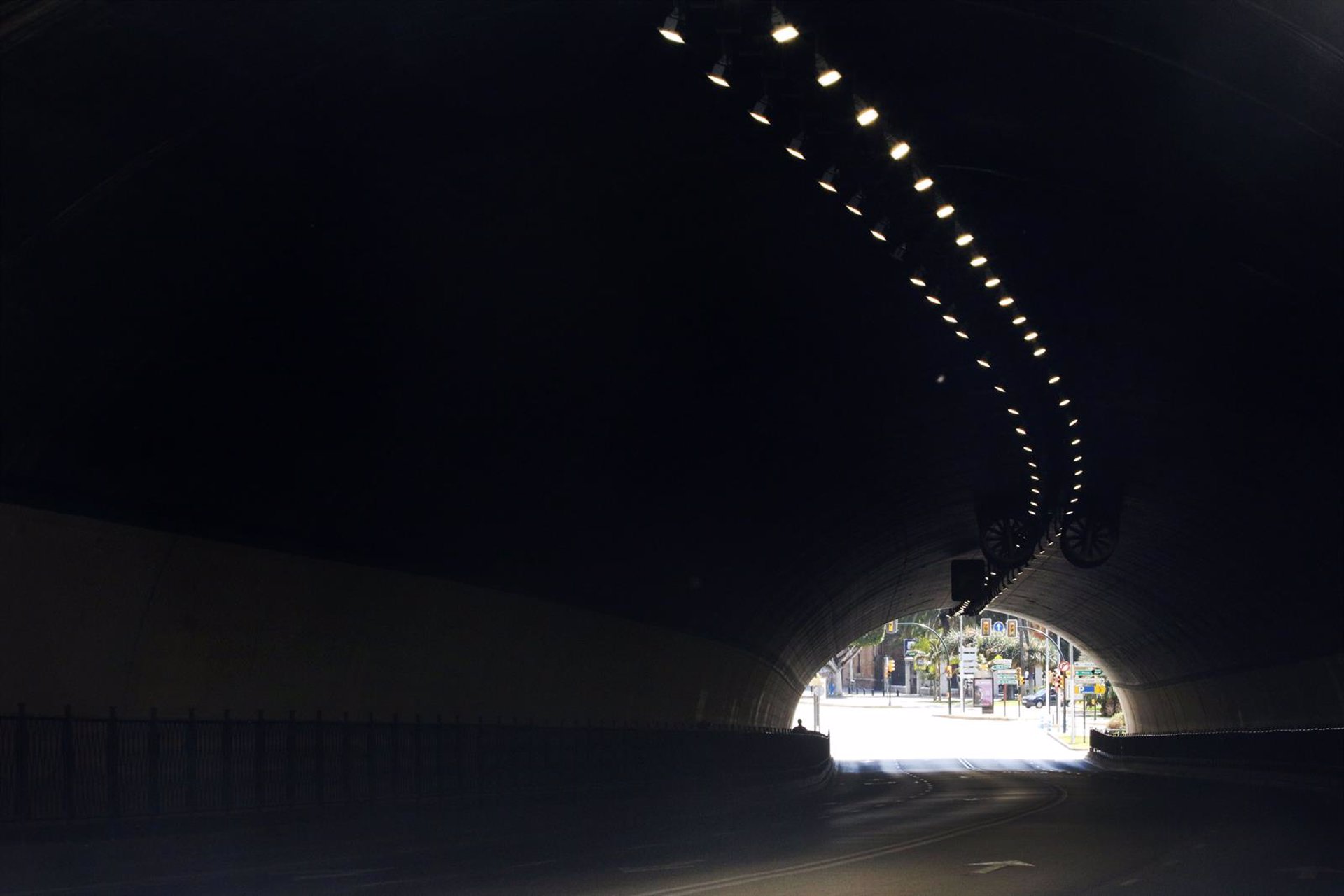 El Túnel de la Alcazaba permanecerá abierto al tráfico en ambos sentidos