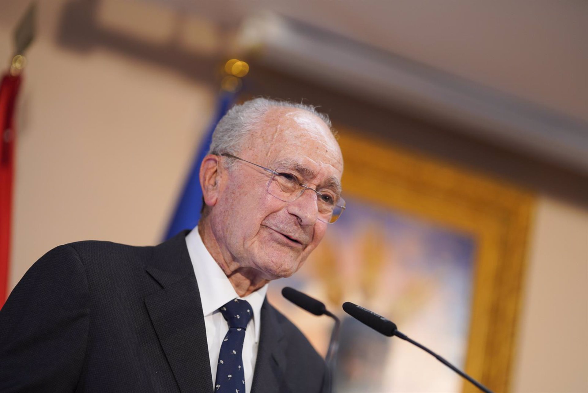 De la Torre insiste en la "importancia relativa" de irse a vivir fuera de Málaga si hay "buena movilidad"