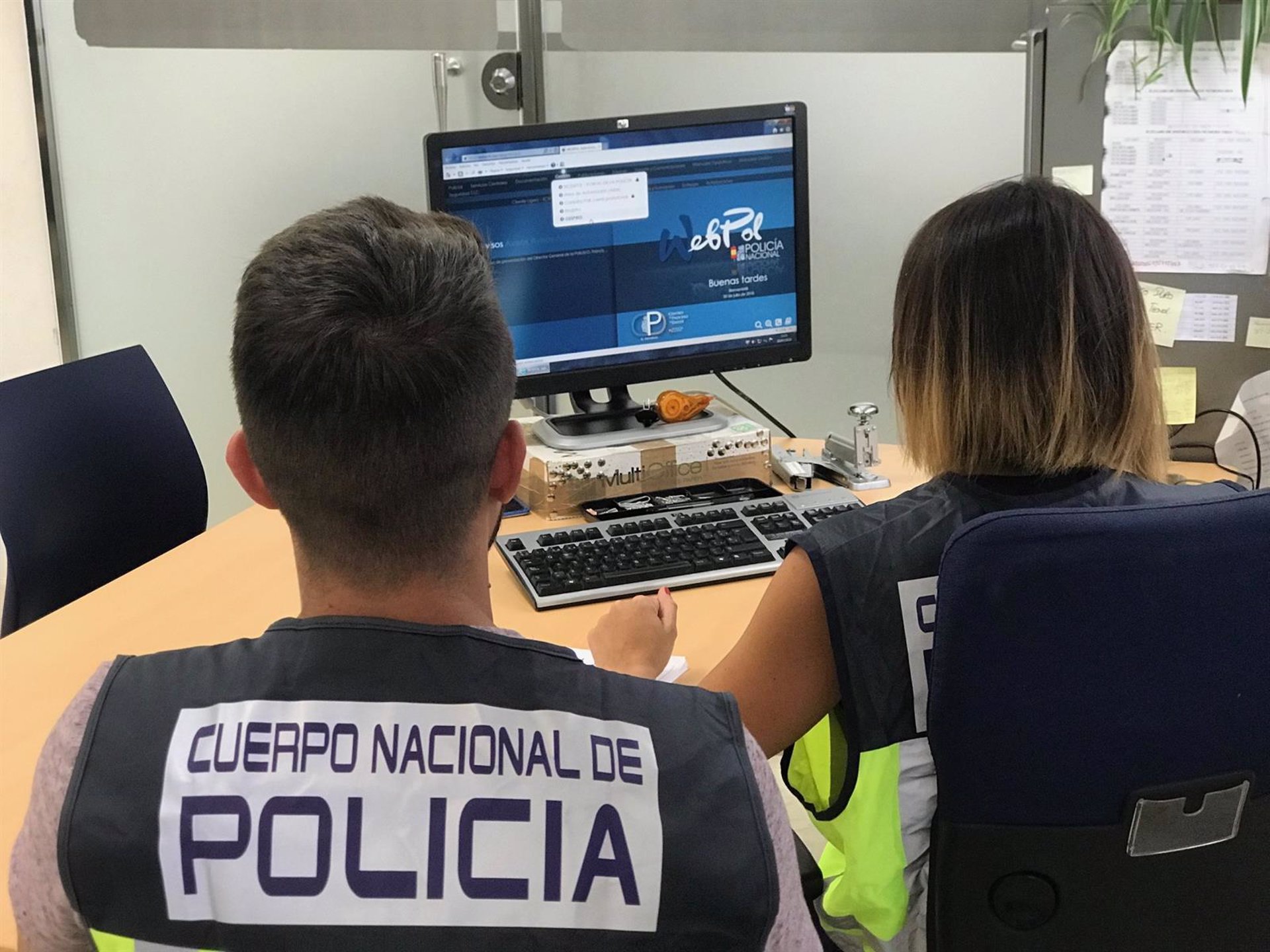 La Policía Nacional detecta un repunte de denuncias por delitos de chantaje sexual en las redes sociales