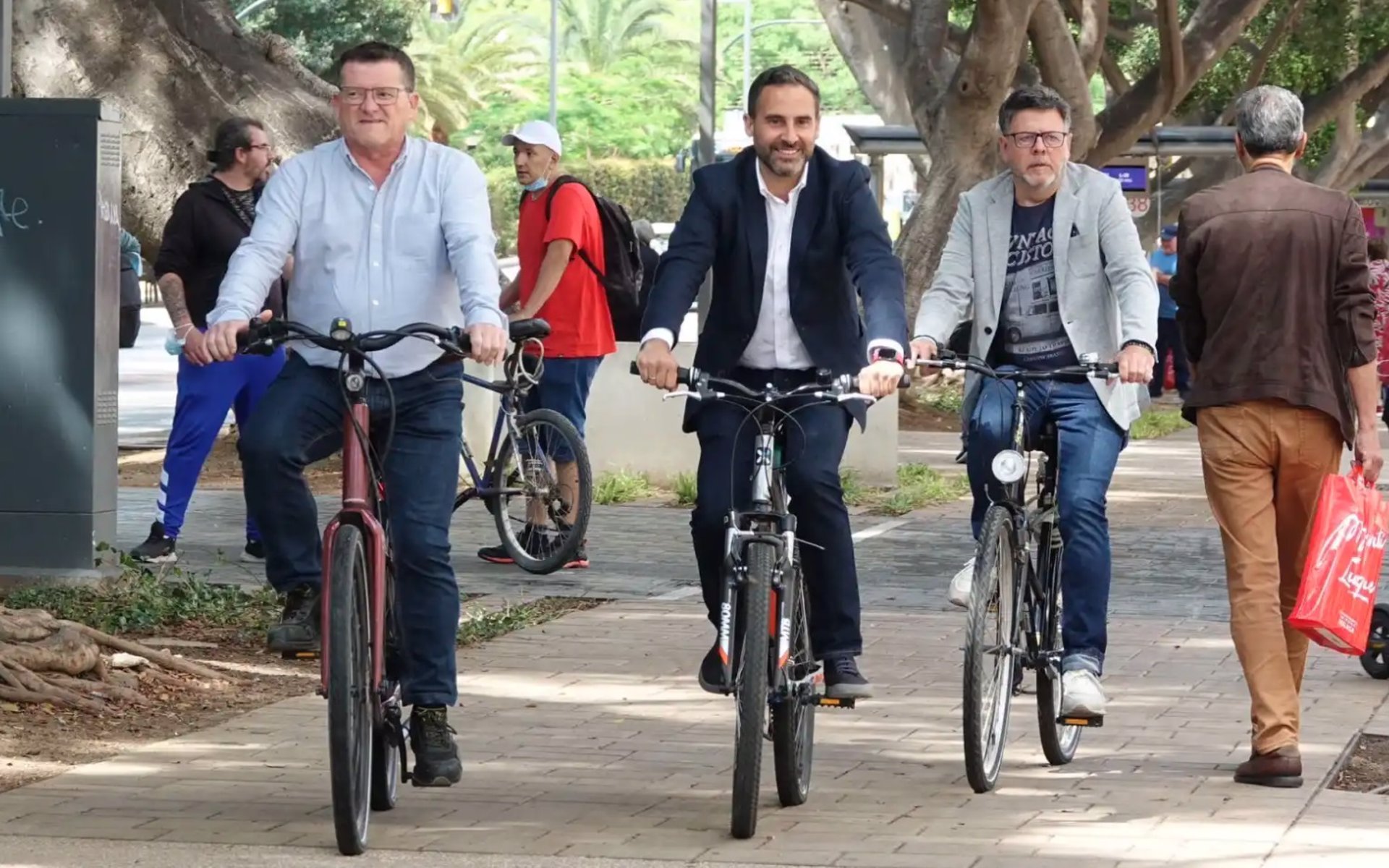 PSOE propone crear de una red de préstamo público de bicicletas eléctricas a bajo coste con ayudas del Gobierno