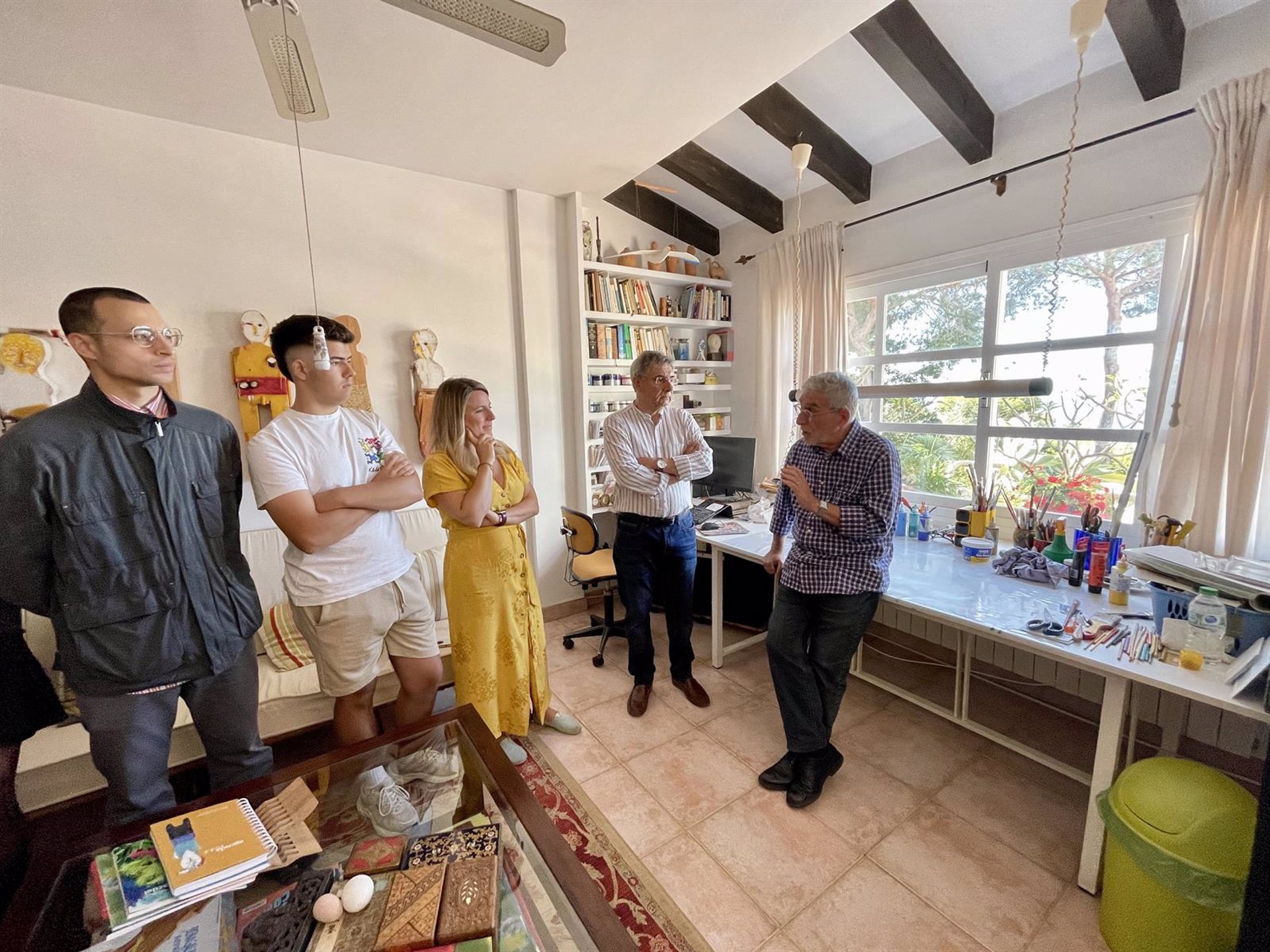 Alumnos de Arte de El Pinar reinterpretarán la obra de José Antonio Diazdel en un taller experimental