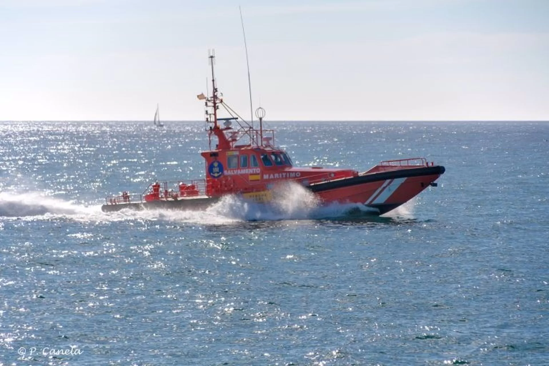 Buscan a un pescador desaparecido en la localidad de Vélez-Málaga
