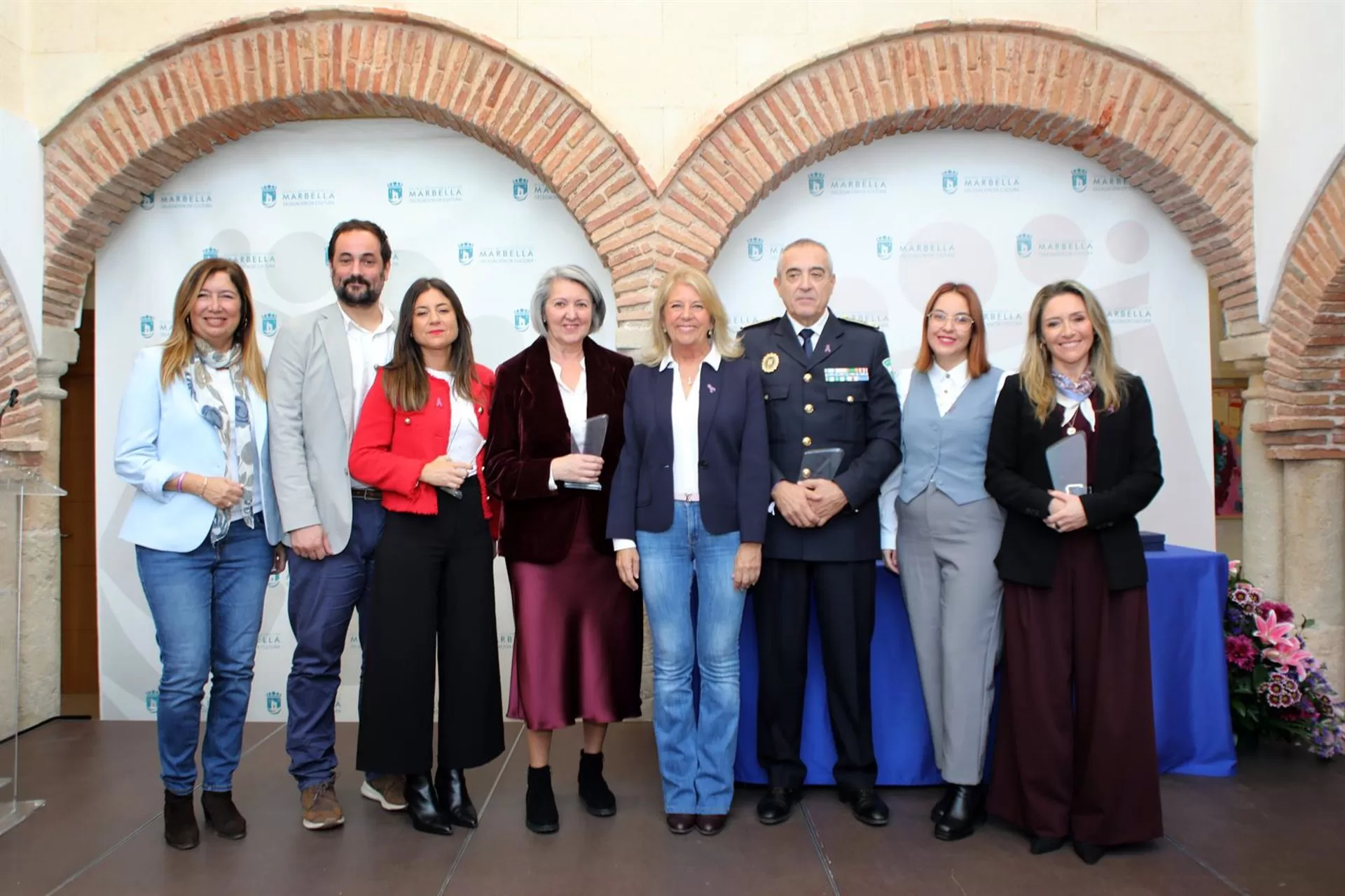 El Ayuntamiento de Marbella conmemora el 25N con la entrega de reconocimientos