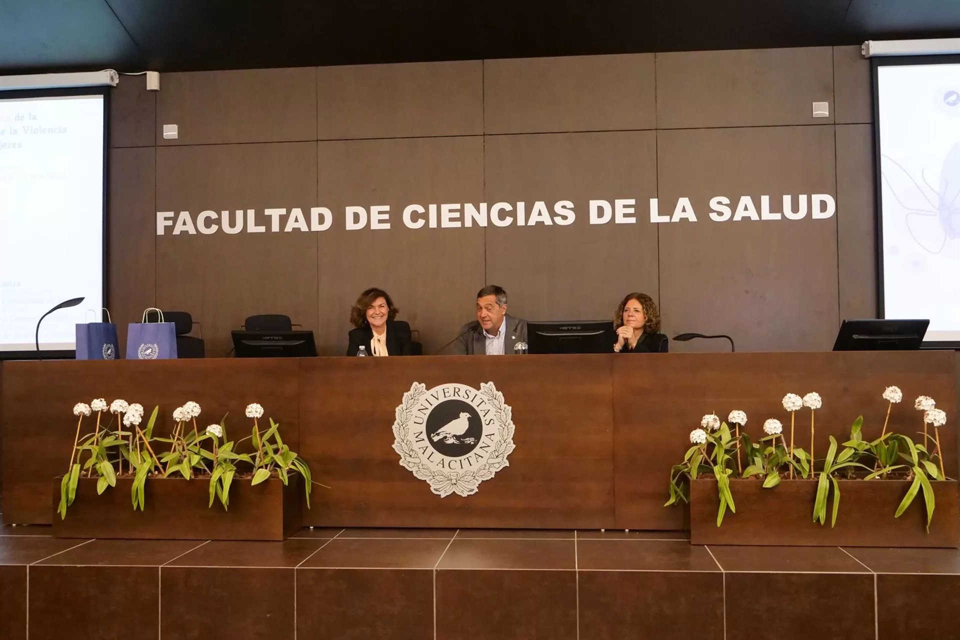 La Universidad de Málaga reafirma su compromiso "permanente" por la no violencia contra las mujeres