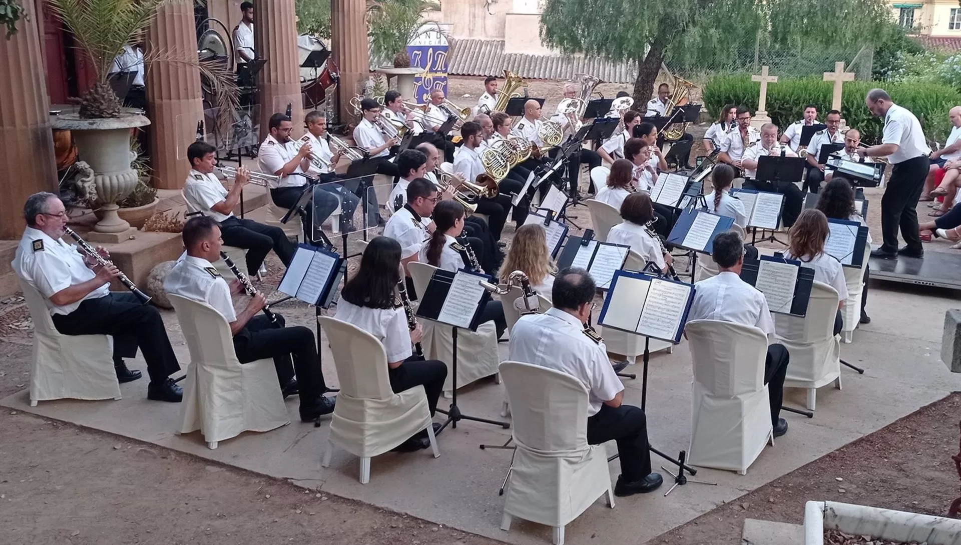 El concierto extraordinario de Navidad de la Banda Municipal contará con el coro Nostro Tempo y Alba Chantar