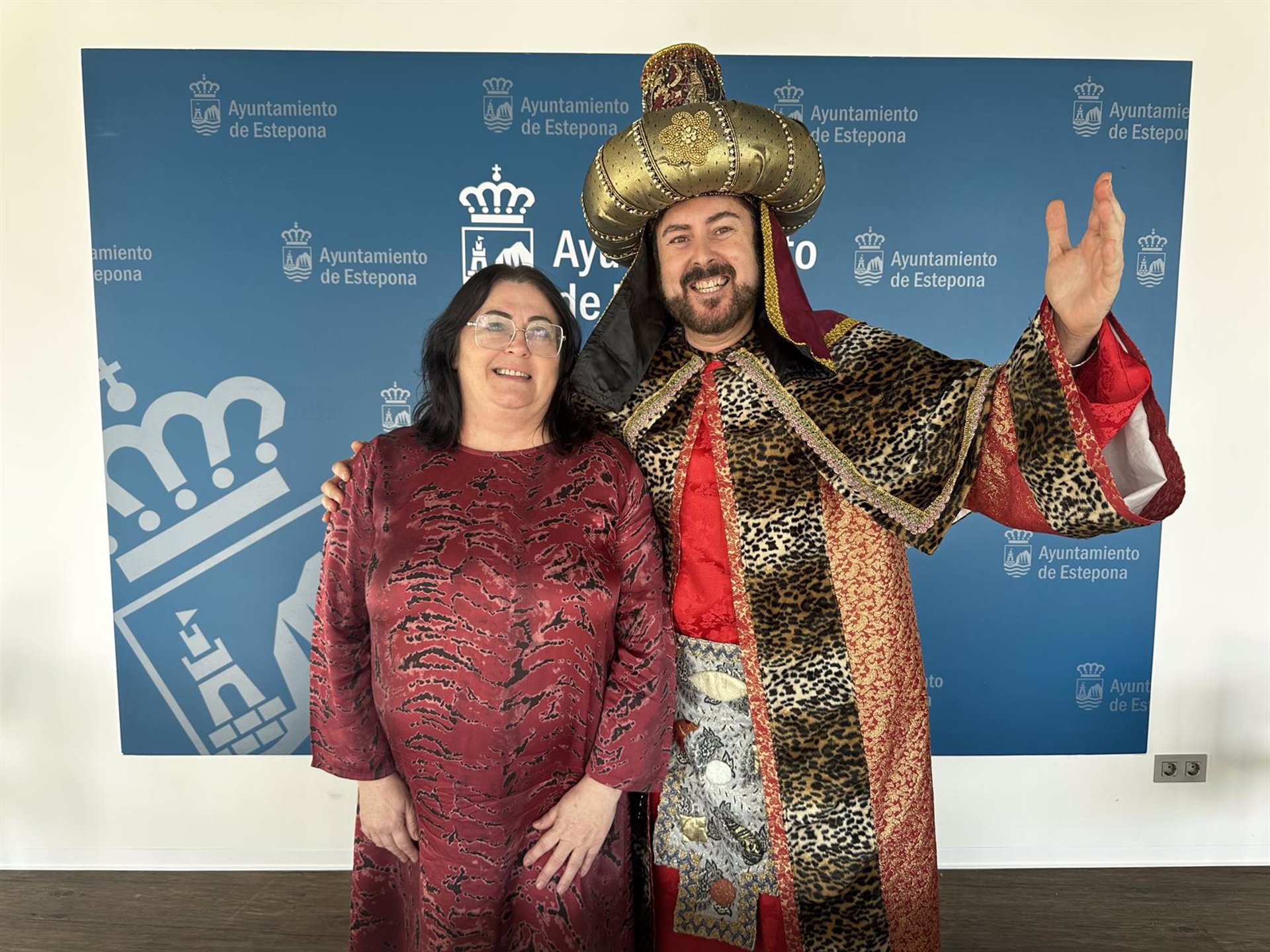 Los Reyes Magos repartirán en Estepona 16.000 kilos de caramelos y más de 4.000 balones y otros juguetes