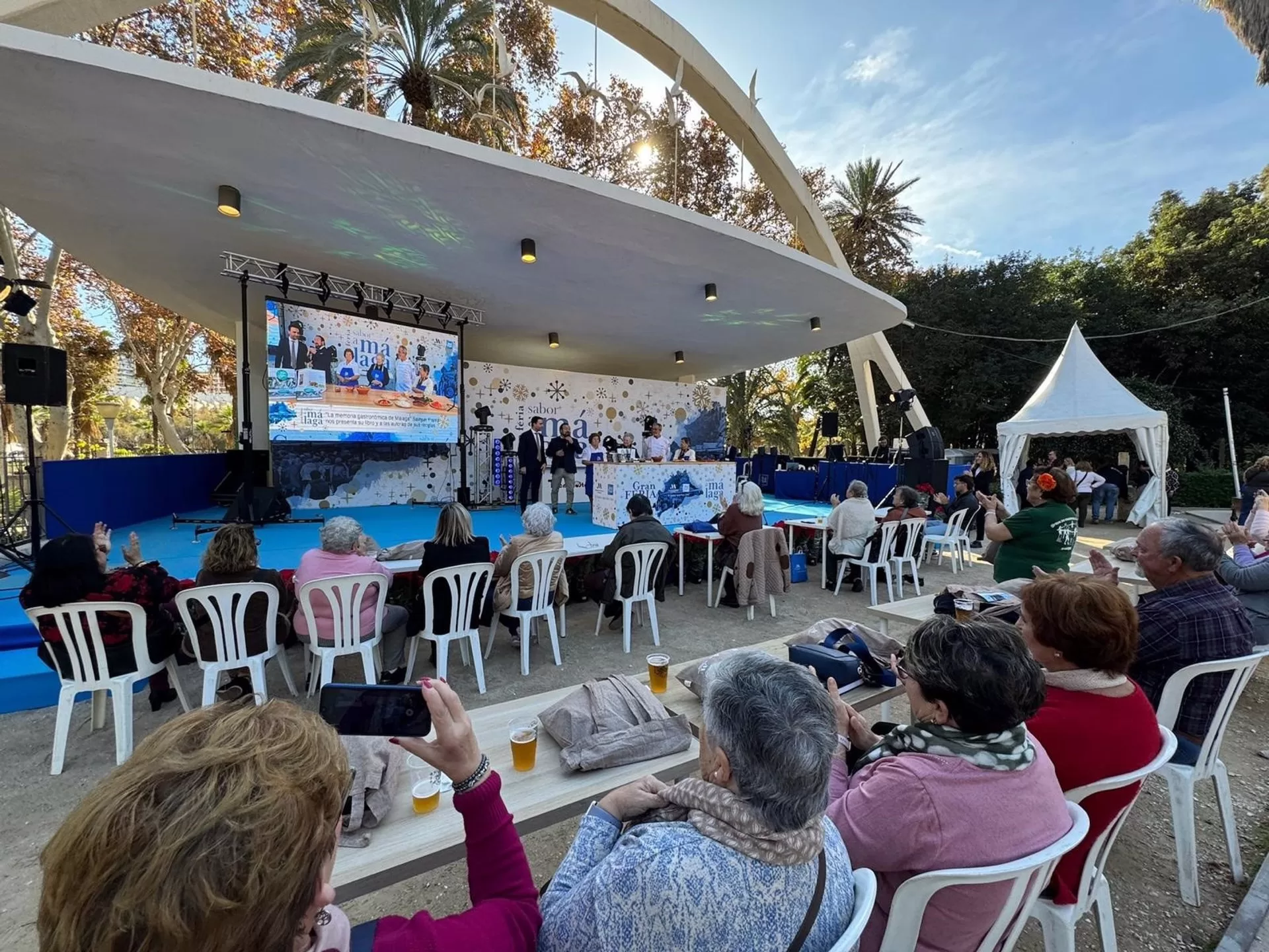 Más de 500 mayores de la provincia visitan la Gran Feria Sabor en el Día del Mayor de mano de la Diputación