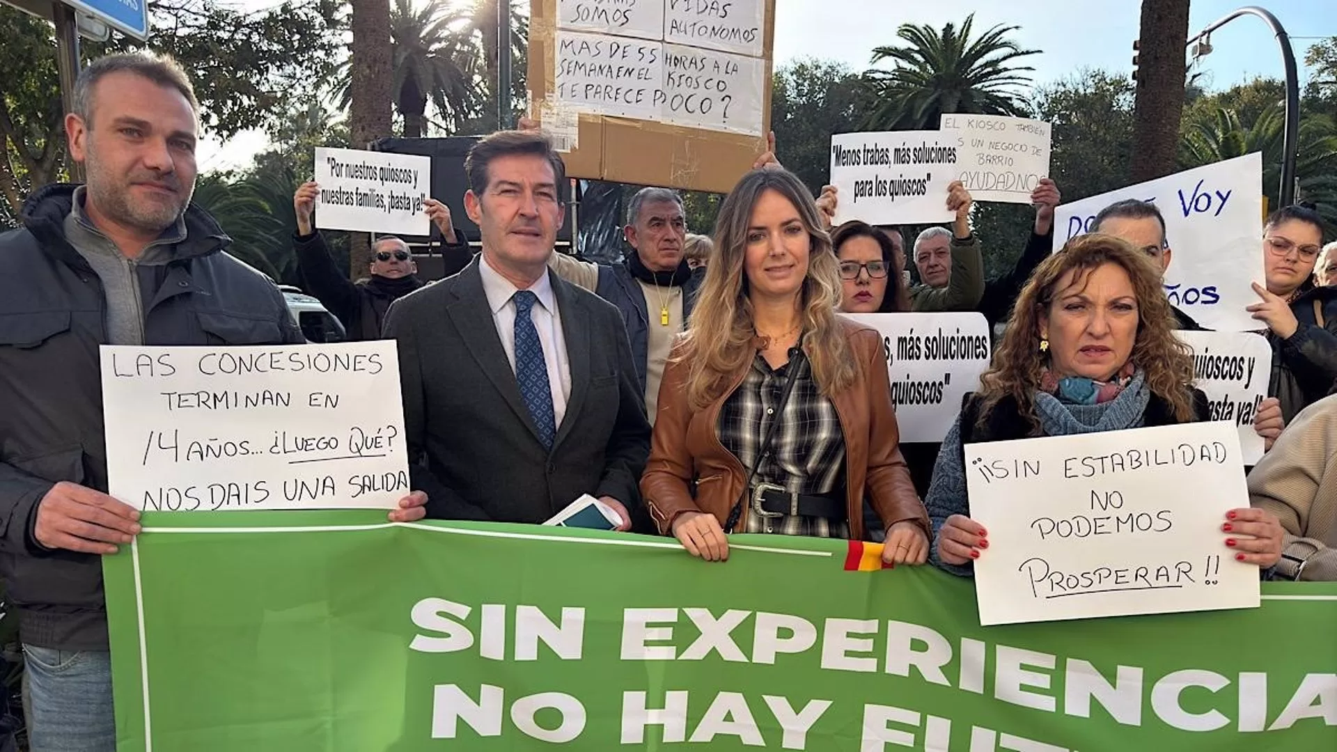 Vox critica que PP "ignore" demandas de quiosqueros y advierte de que "pone en su peligro futuro"