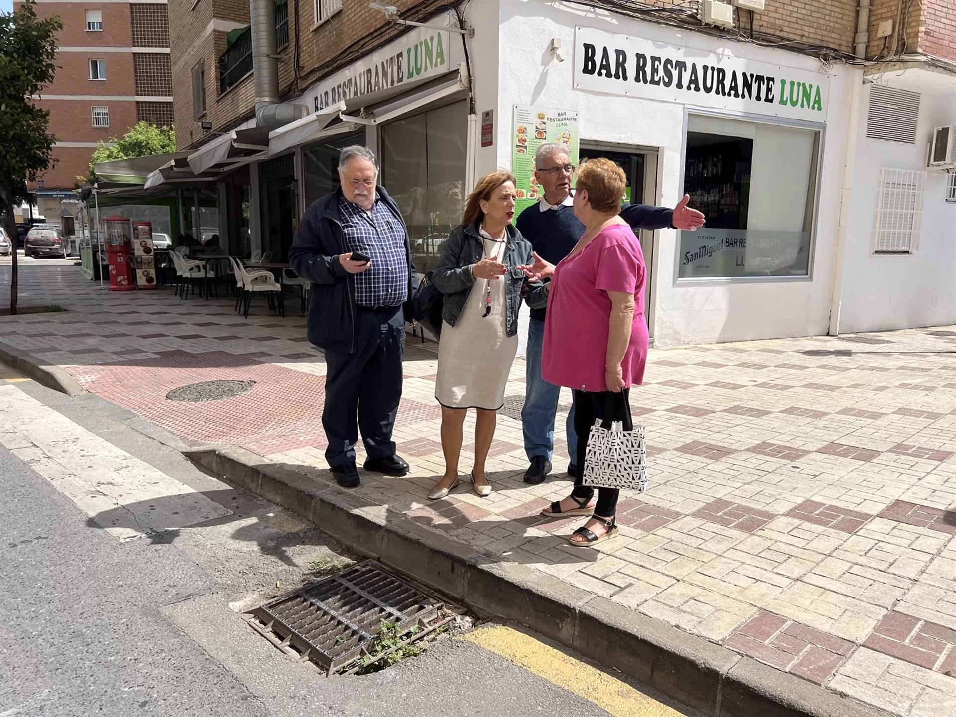 El PSOE pide el cese de Teresa Porras al frente de Limasam ante la "falta de limpieza" de los barrios
