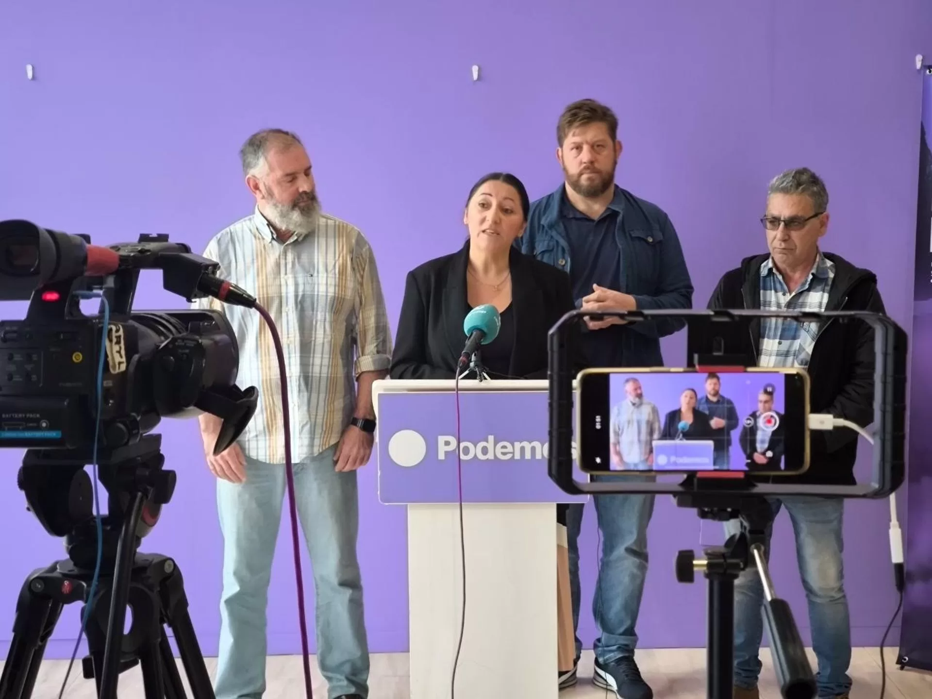 Podemos critica "el colapso" del Hospital Clínico y pide inversiones urgentes en camas y personal