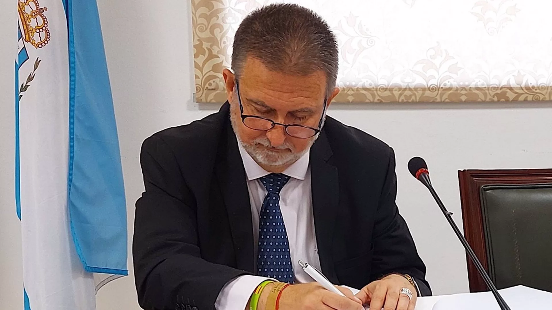 Vox critica "irregularidades en contrataciones y retribuciones" en el Ayuntamiento de Manilva