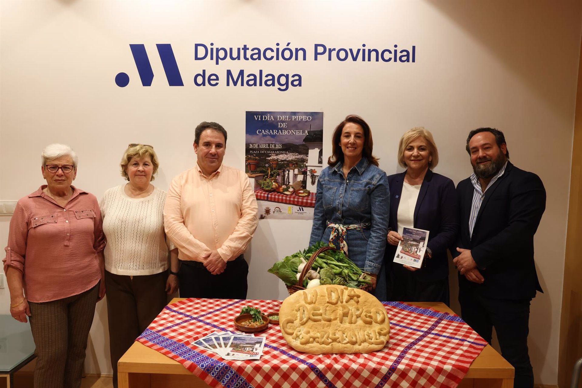 Casarabonela celebra su 'VI Día del Pipeo' para homenajear a su plato más tradicional con habas frescas
