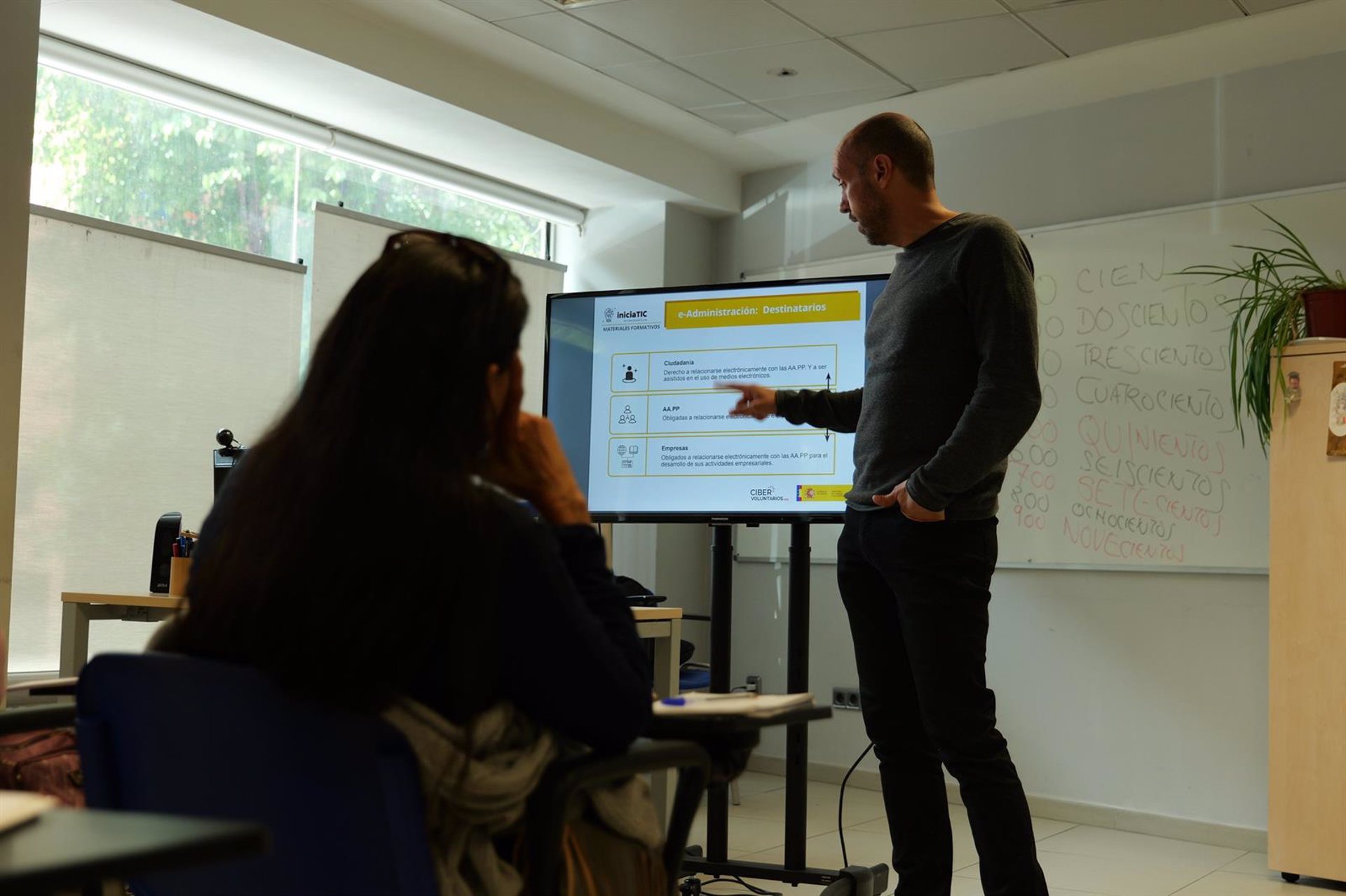 Cibervoluntarios impulsa el emprendimiento y la digitalización de las pymes con formación gratuita