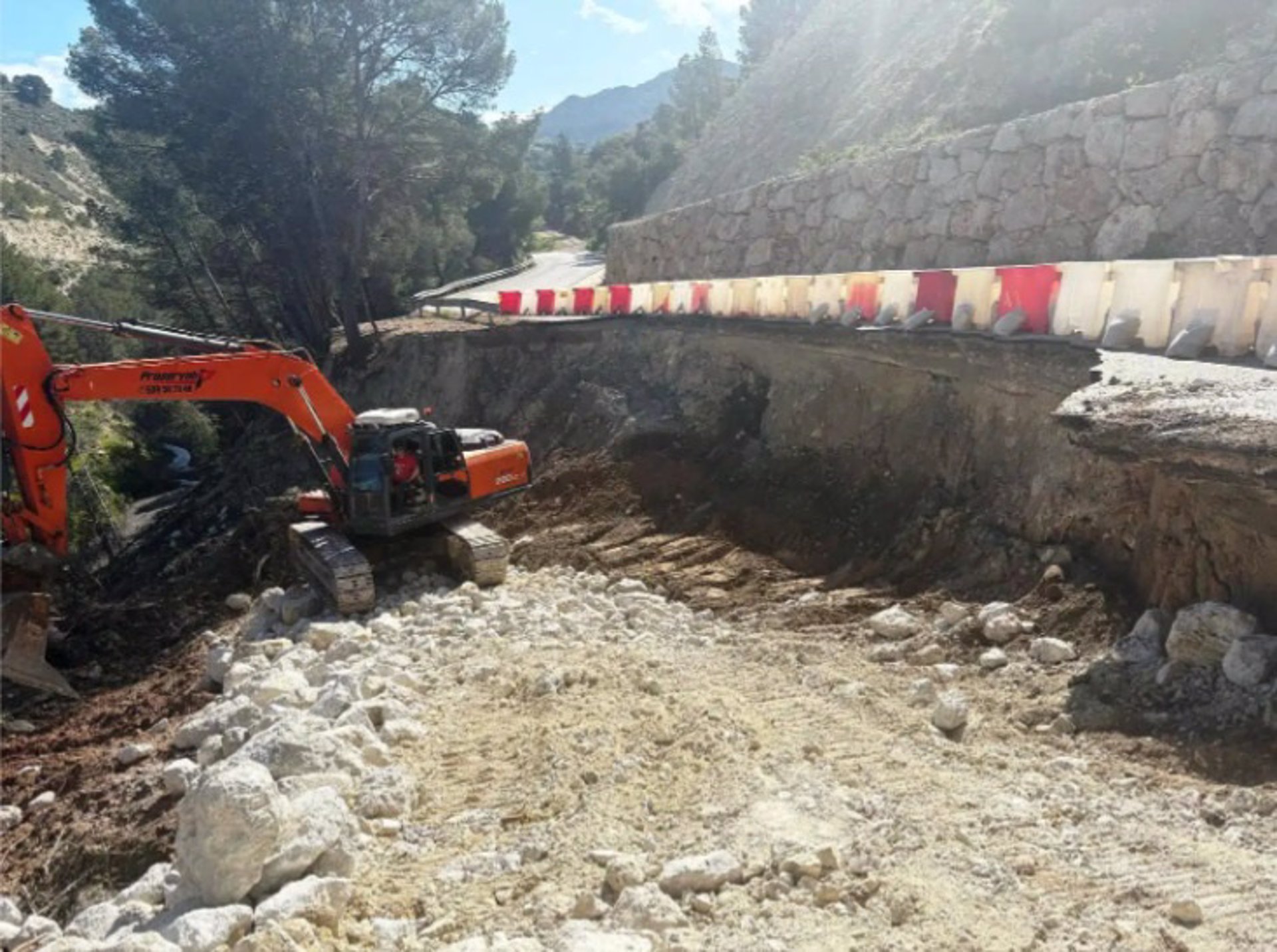El Diputación inicia el arreglo de 25 carreteras afectadas por los temporales con una inversión de 2,3 millones