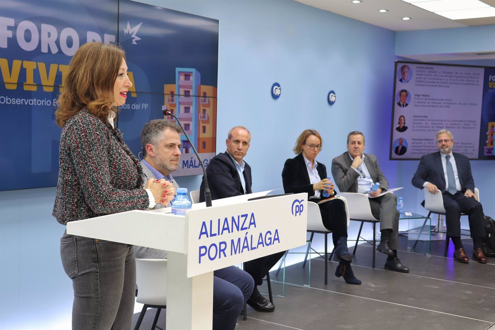 El PP destaca "reunir a expertos" en un foro de vivienda "mientras la izquierda solo busca otros culpables"