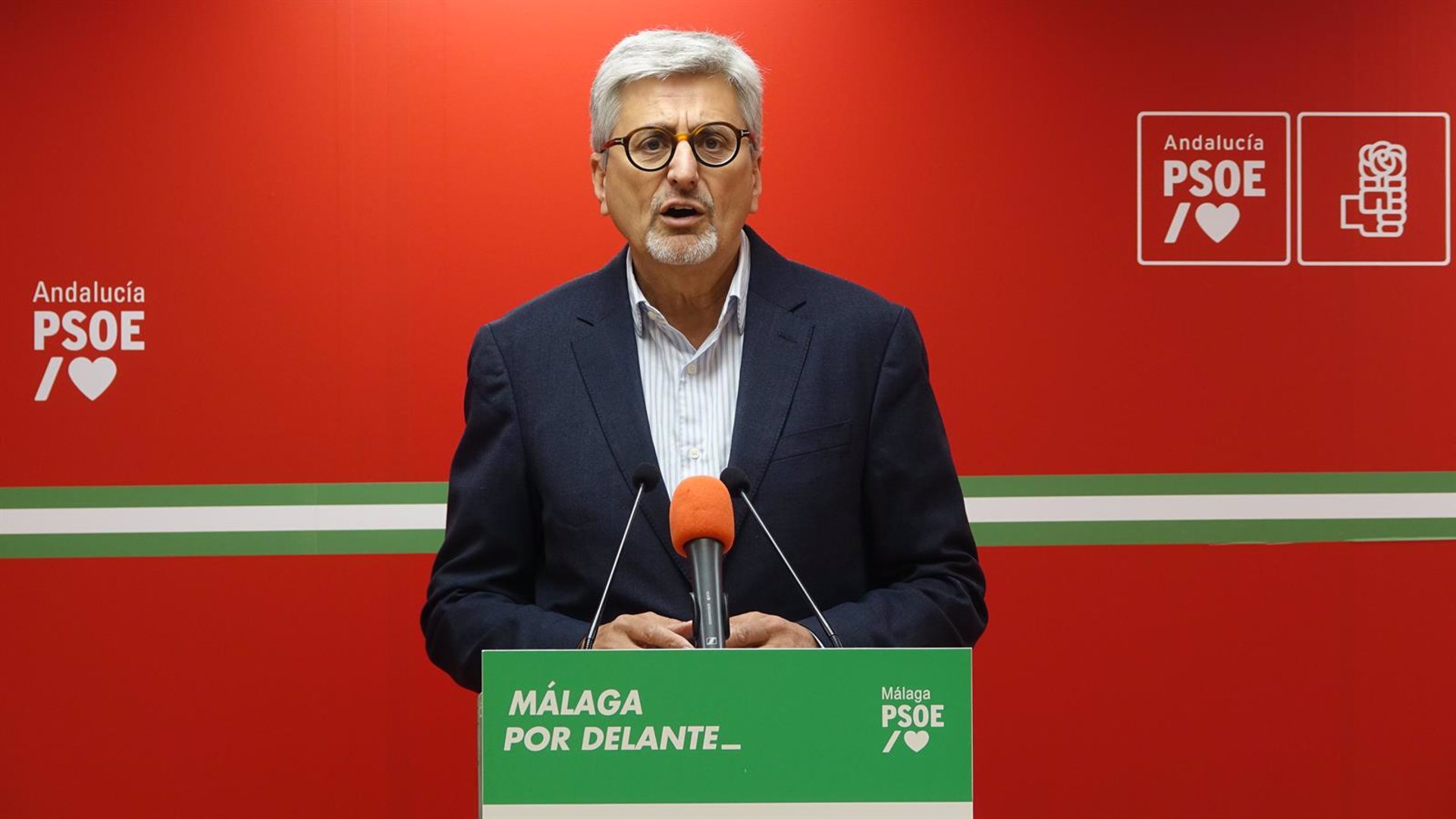 El PSOE exige a Moreno "el cese inmediato" del alcalde del PP en Estepona