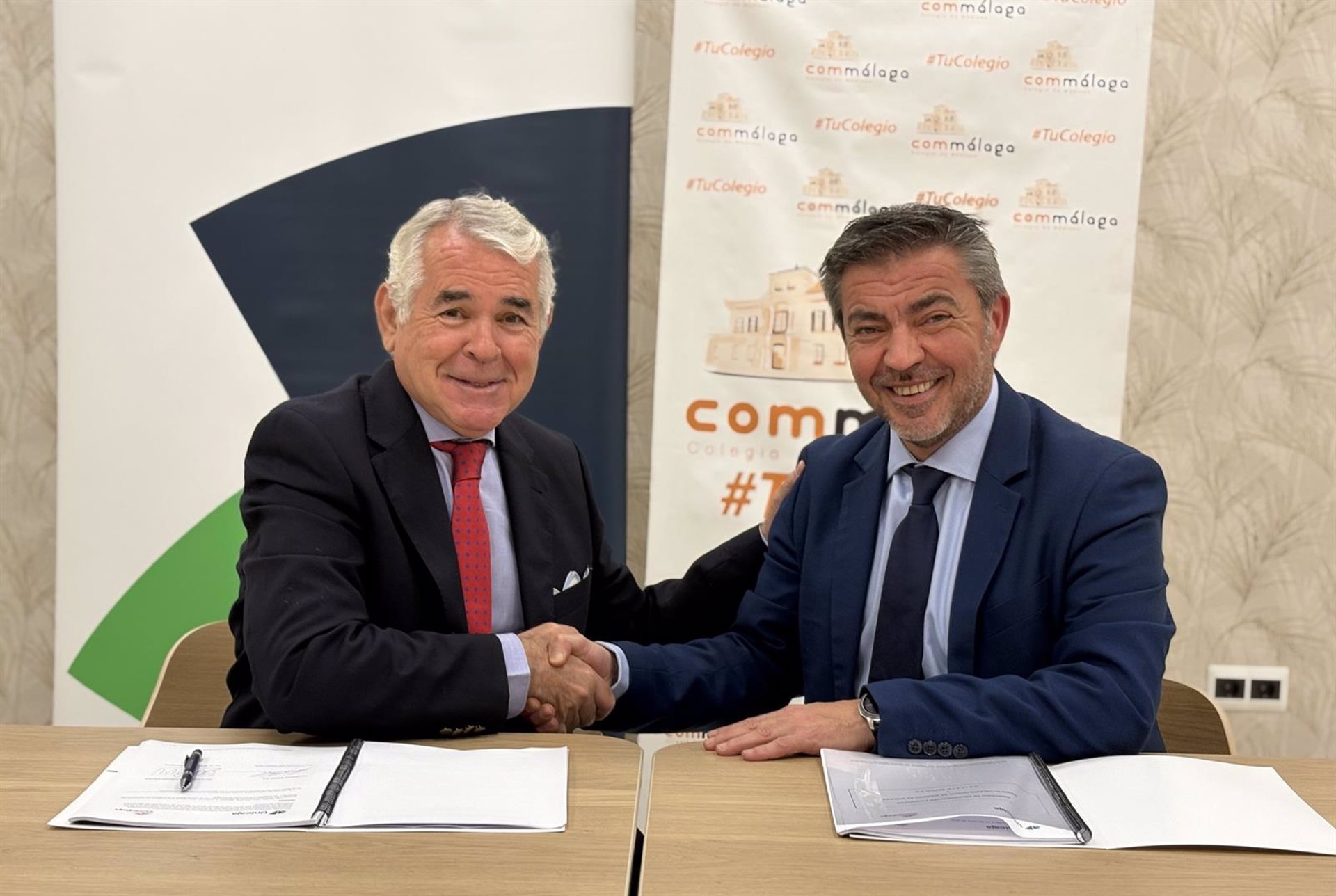 Unicaja y el Colegio de Médicos de Málaga refuerzan su colaboración con la firma de un nuevo convenio