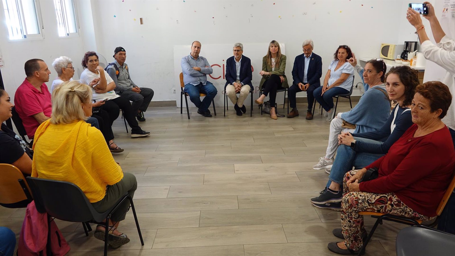 El PSOE critica que Moreno "desmantela" el sistema de atención a las personas en situación de exclusión