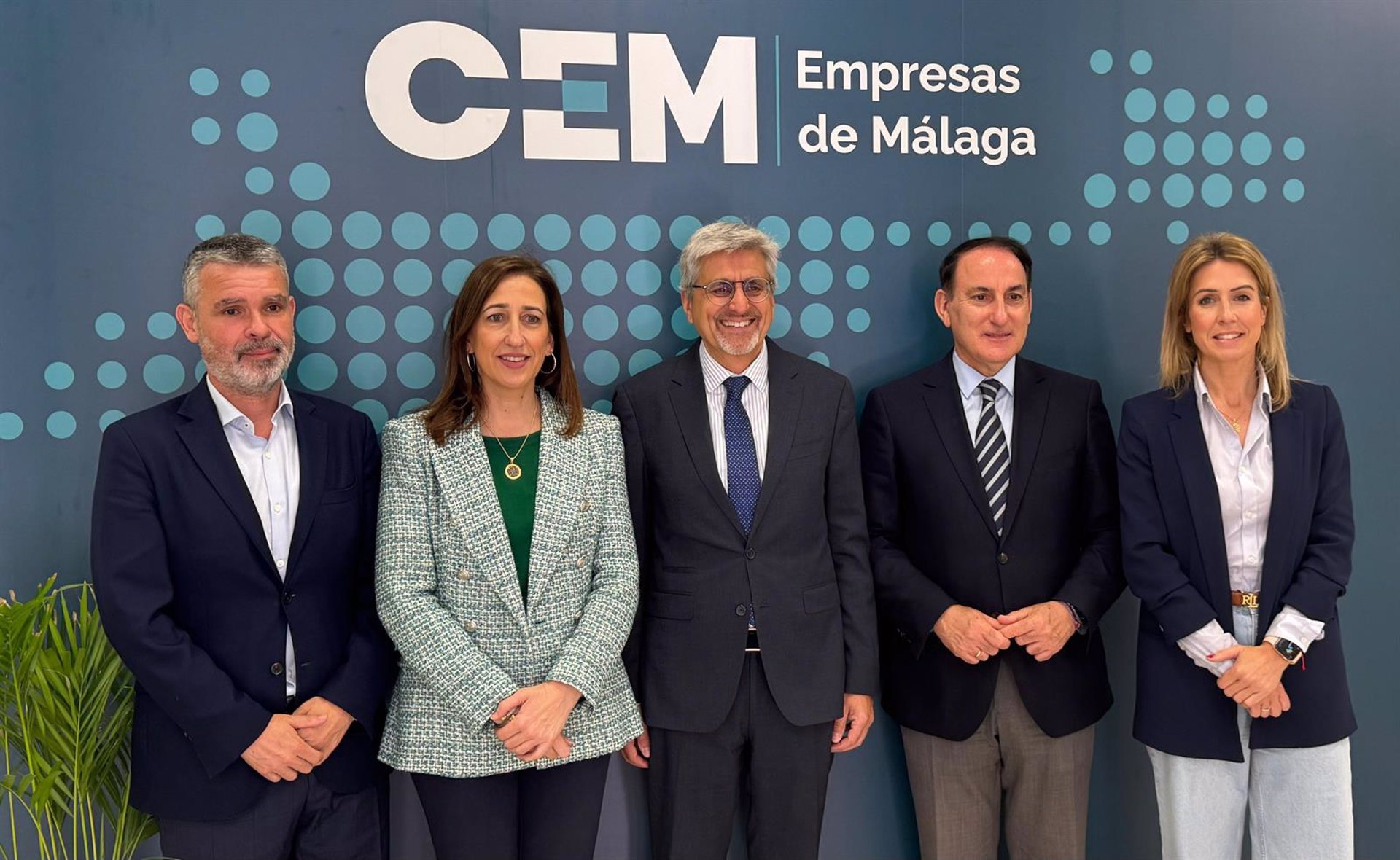 El PSOE de Málaga exige a Moreno que el PP apoye las medidas del Gobierno contra los aranceles de Trump