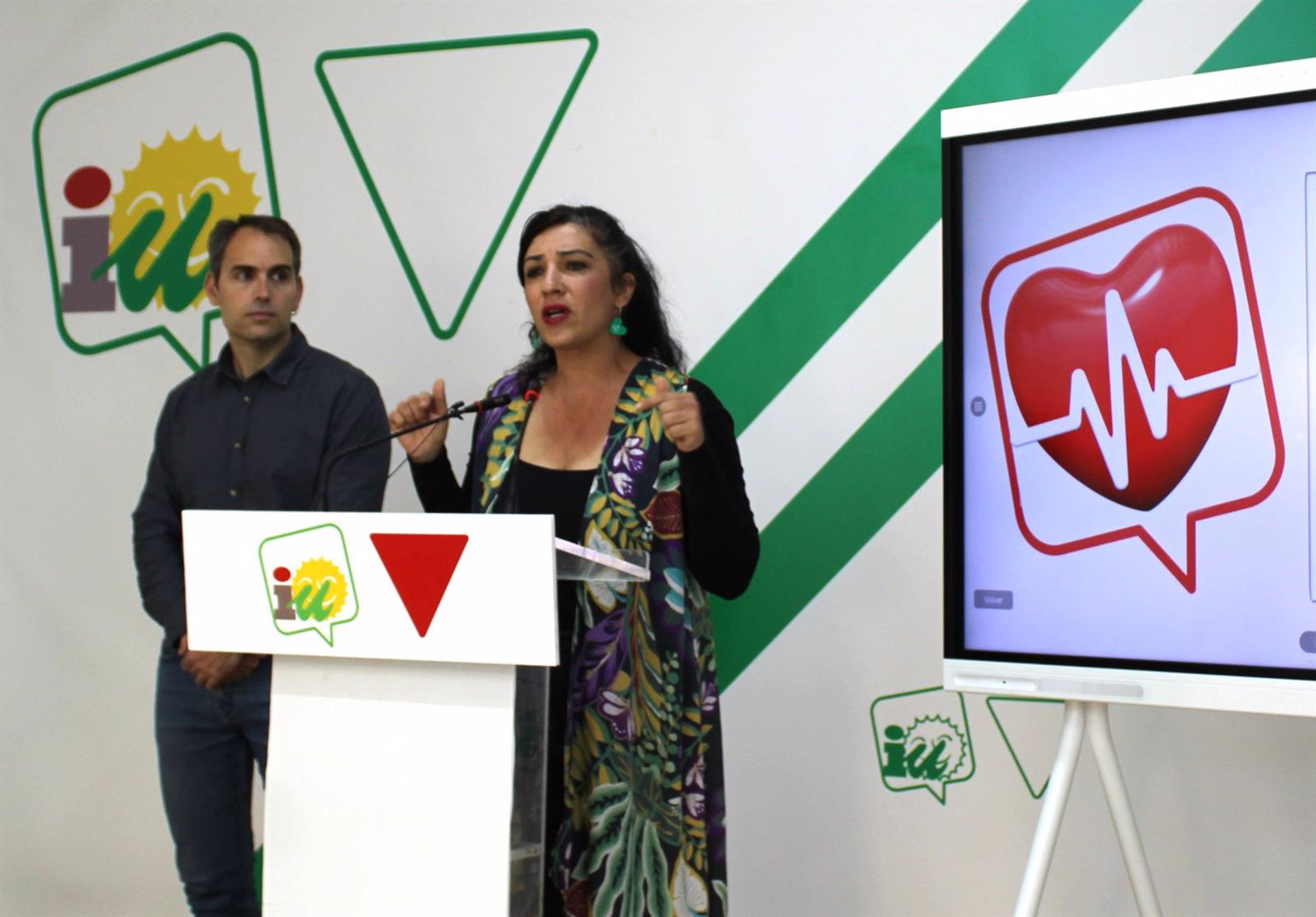 IU critica que PP "tiene las manos manchadas ante casos de corrupción" en la Costa del Sol