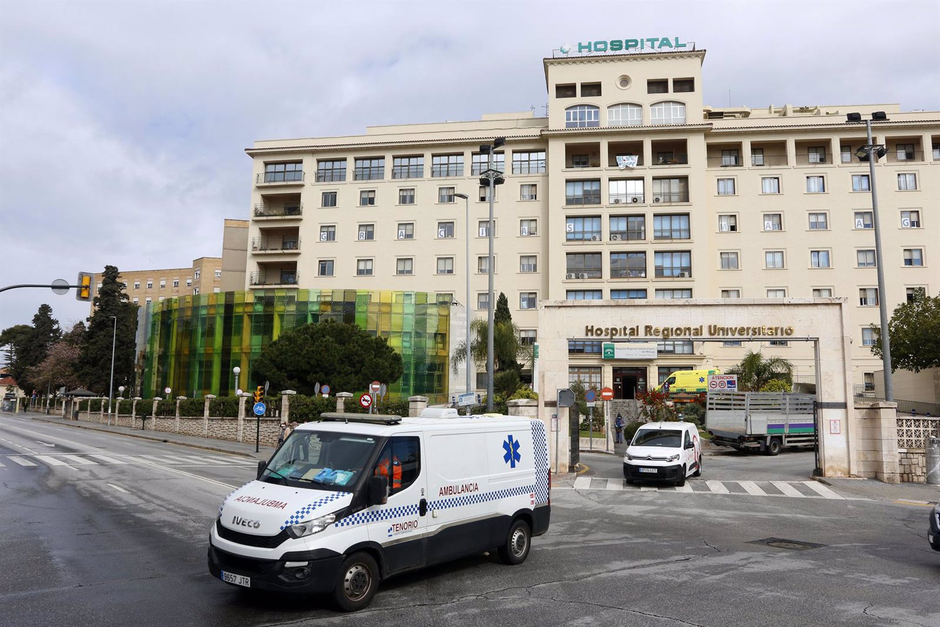 Ingresado en la UCI un joven tras caer desde el balcón de una habitación de un hotel en Marbella
