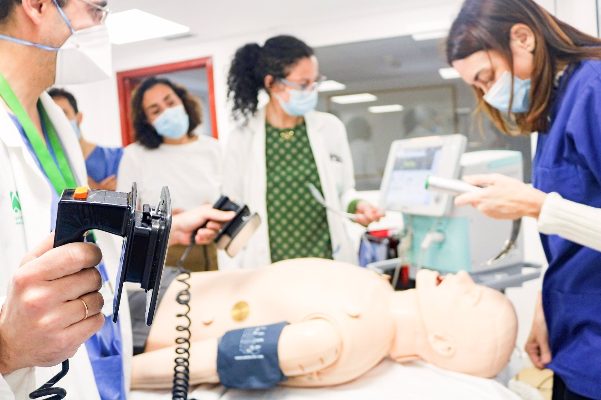 La Junta destaca que Málaga sumará casi 6.000 profesionales de refuerzo dentro del Plan Verano de Salud
