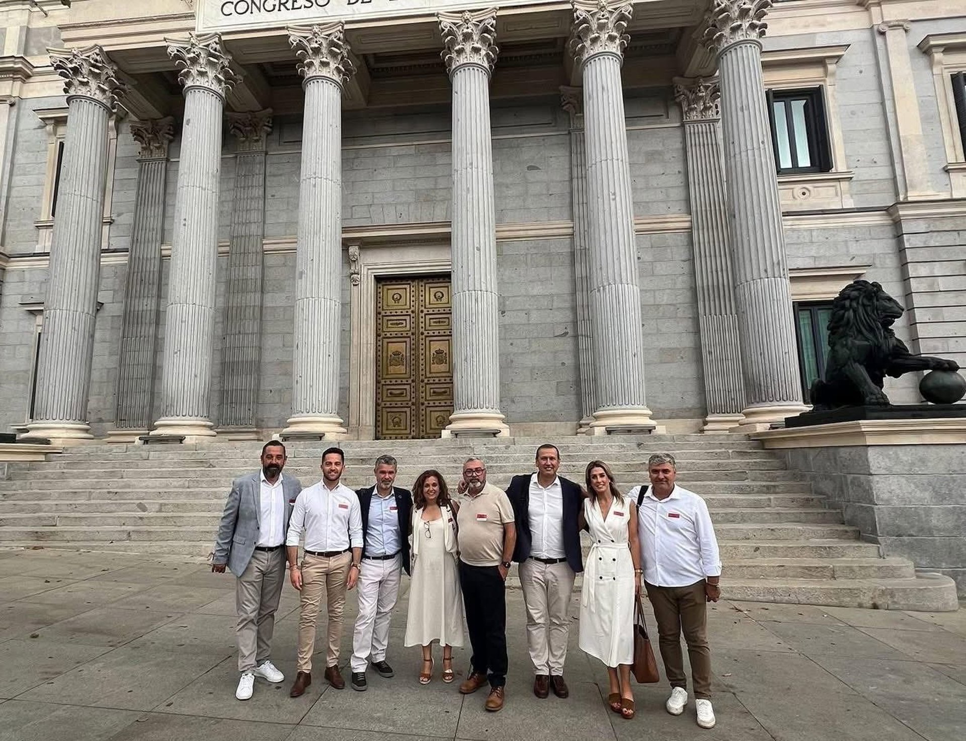 PSOE pide al Gobierno rebaja del IRPF a agricultores de la Axarquía afectados por la plaga de hongos en viñedos