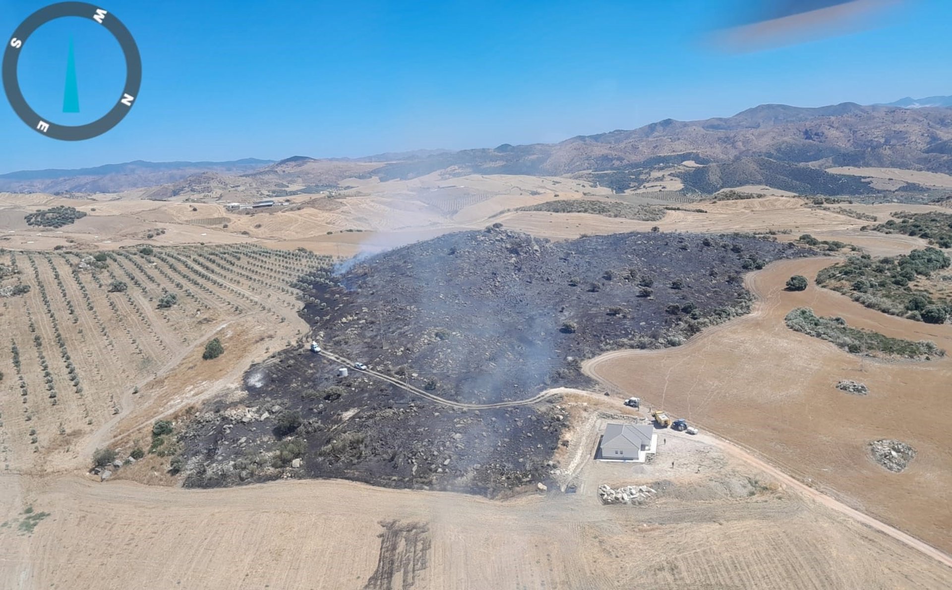 Controlado el incendio forestal en La Joya, en Antequera