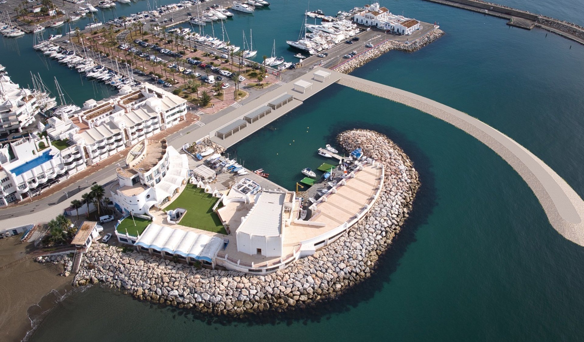 Culminan sondeos previos para la redacción del proyecto del nuevo dique en el Puerto Deportivo de Benalmádena