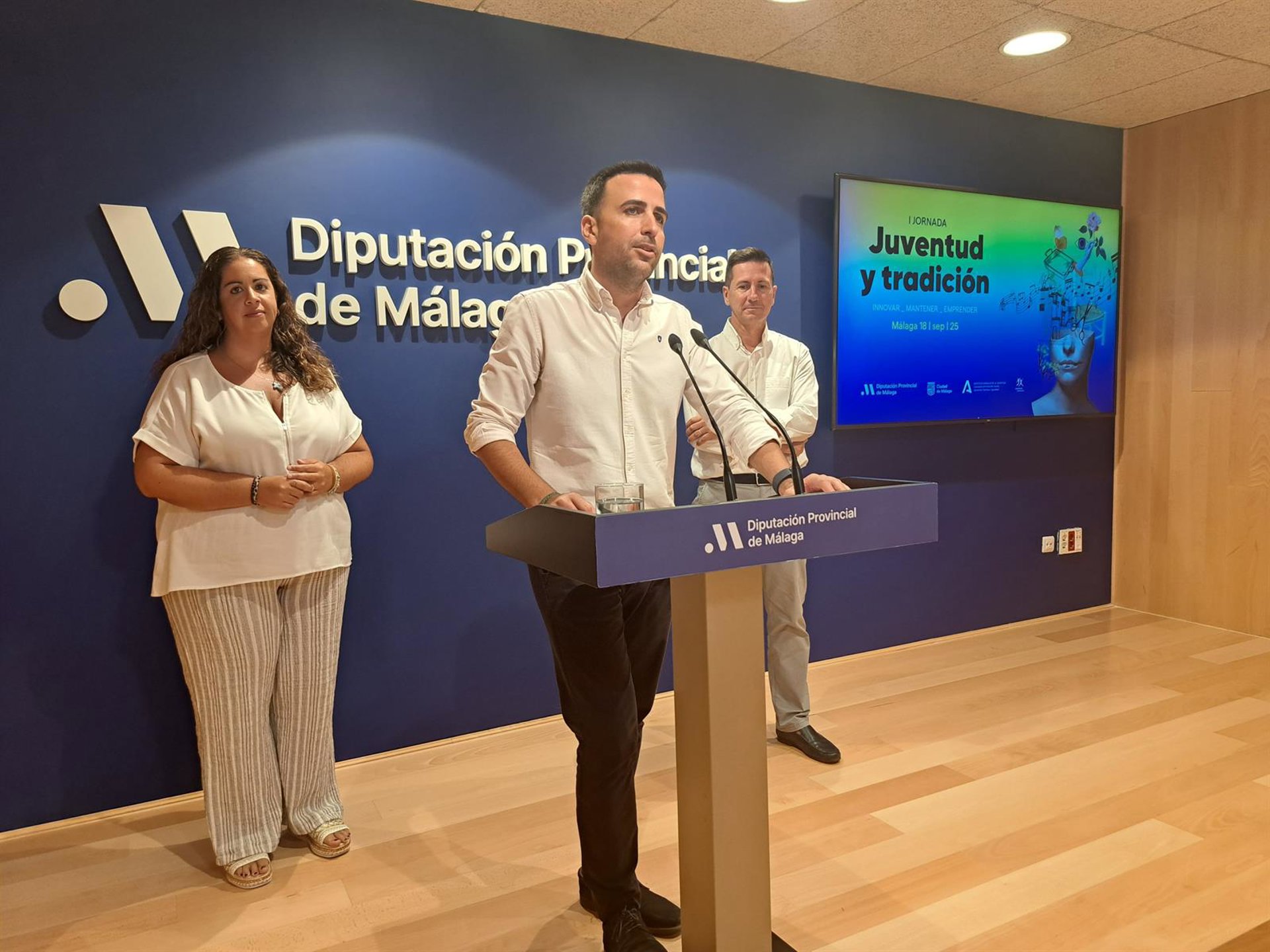 Diputación promueve jornada para impulsar papel de jóvenes en la preservación de las tradiciones malagueñas
