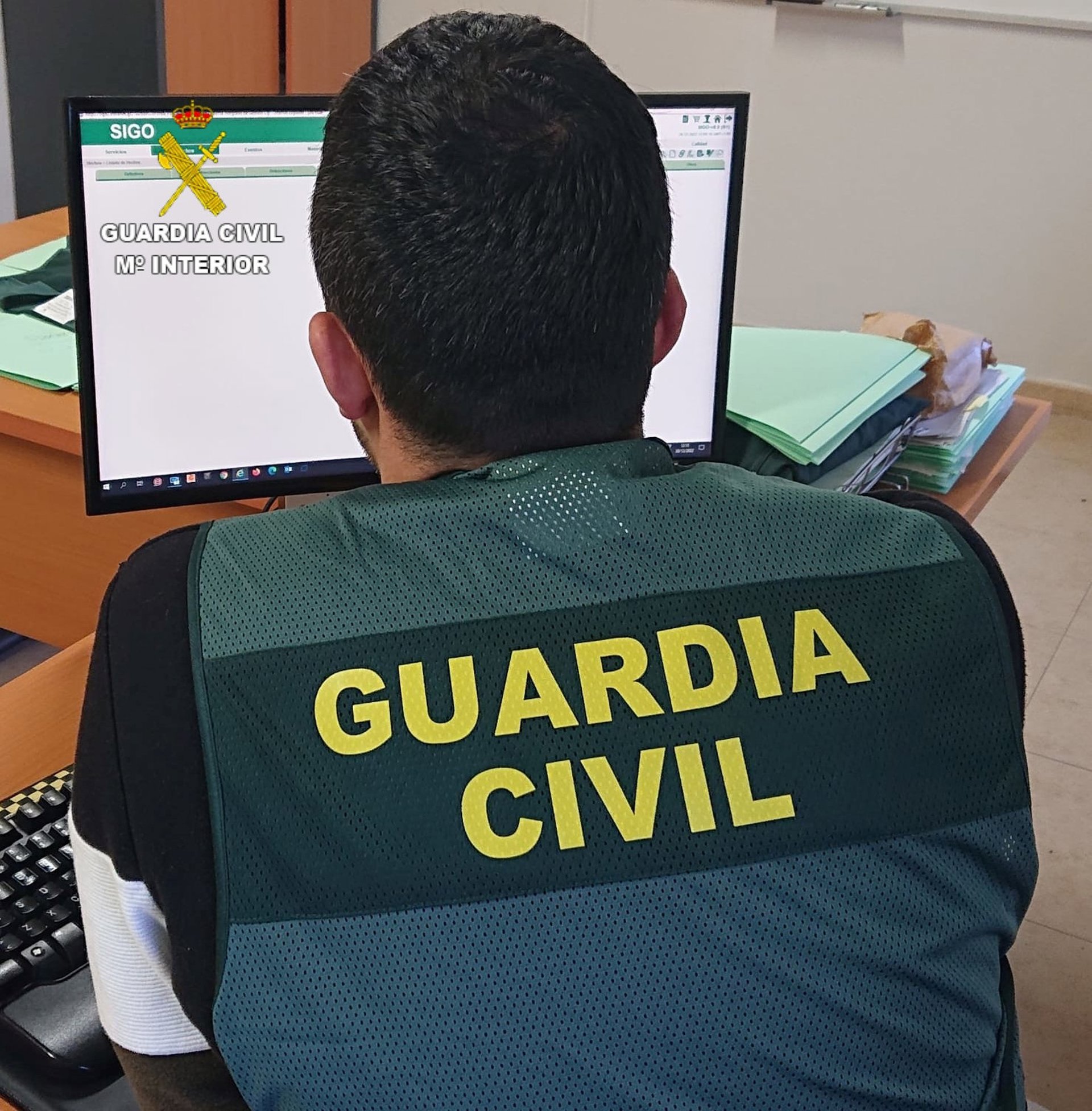 Dos detenidos en Benalmádena y Lorca por una ciberestafa de 46.801 euros a una empresa