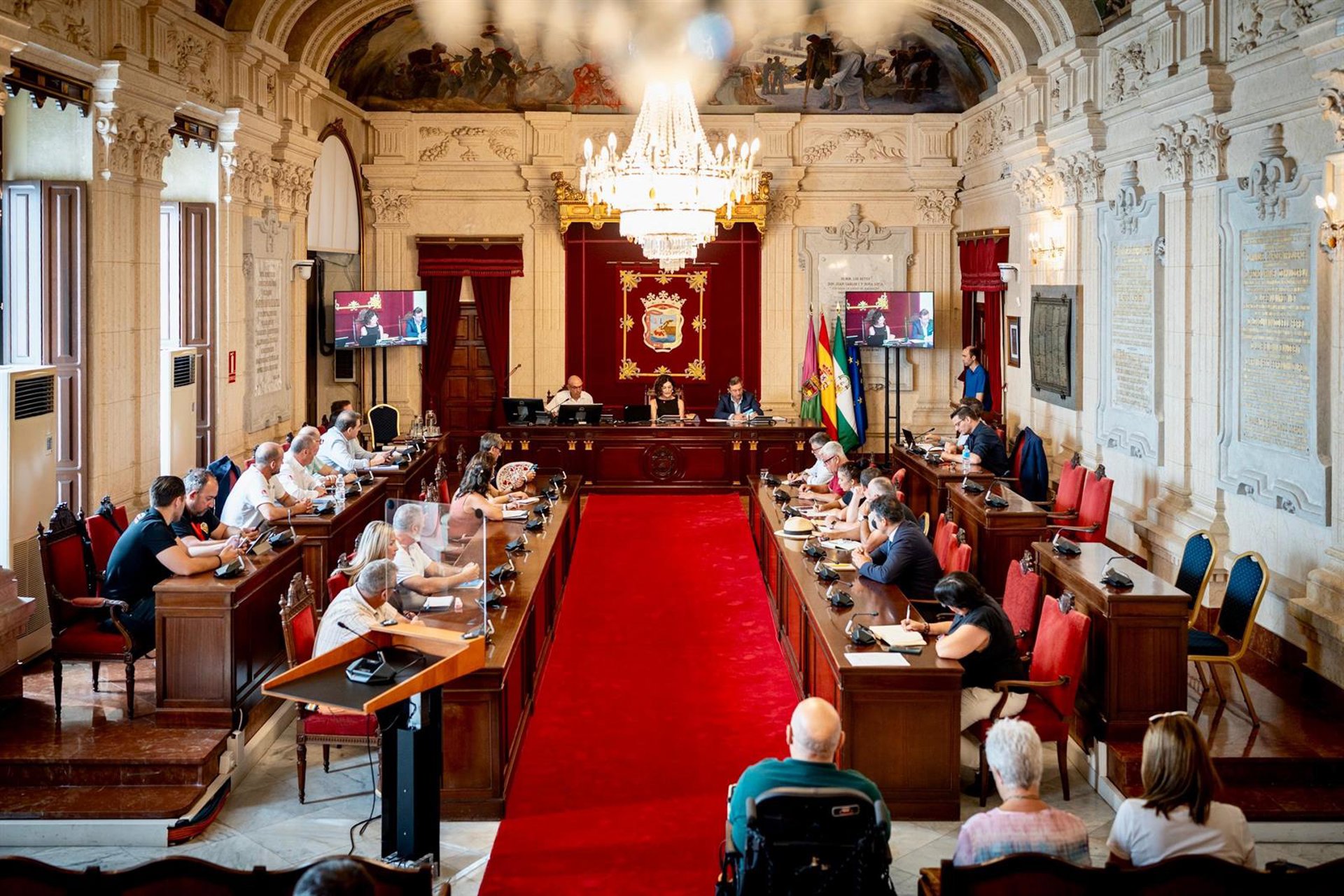El consejo de Movilidad aborda los avances en sectores como el del taxi o la distribución de mercancías