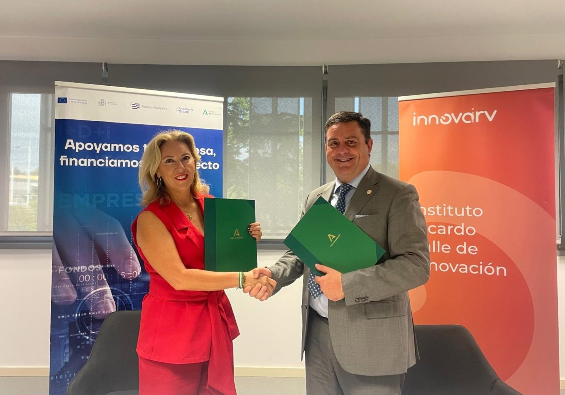 La Junta firma un convenio con Innova IRV para favorecer el ecosistema empresarial tecnológico