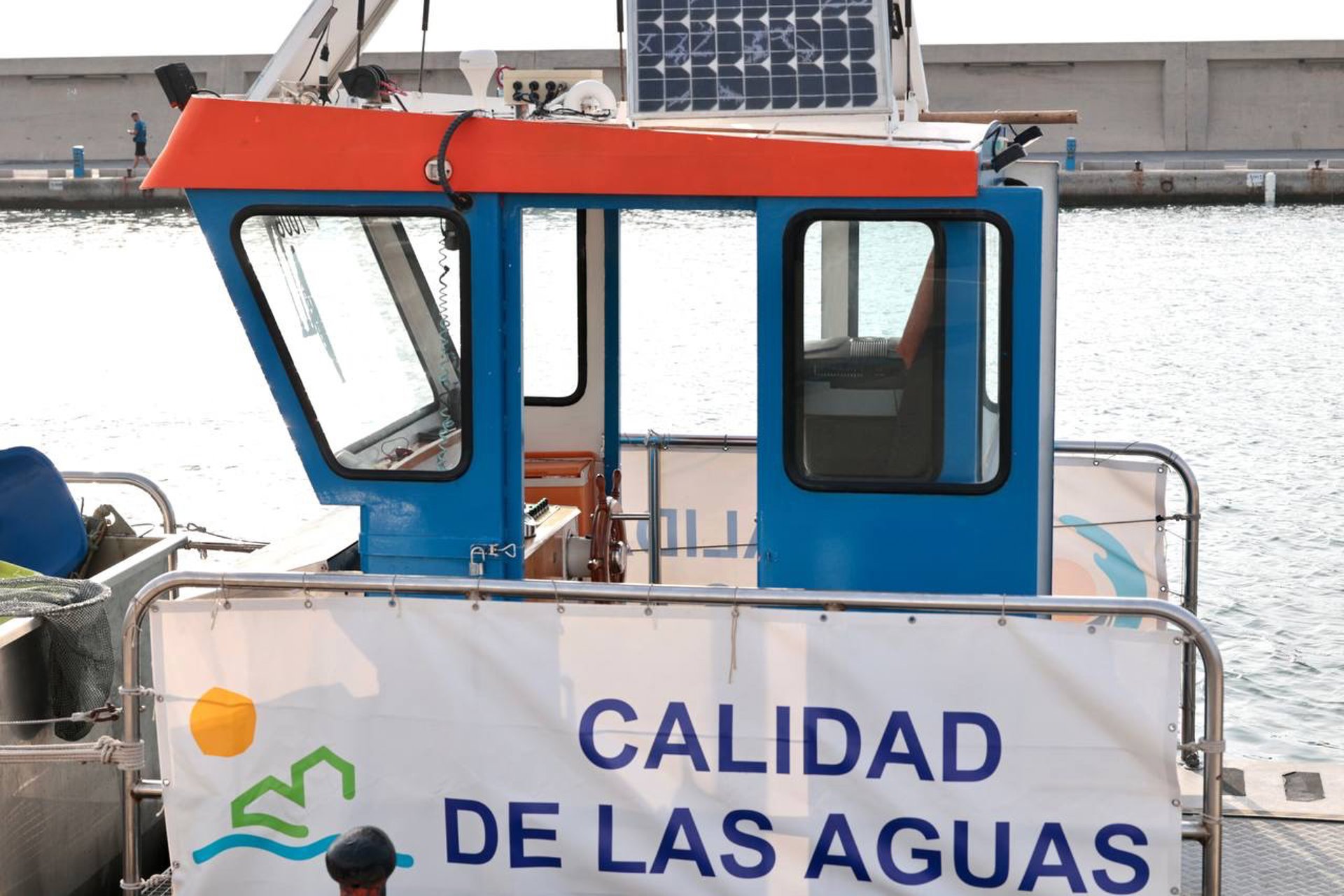 Los plásticos siguen siendo el principal elemento recogido en las aguas costasoleñas