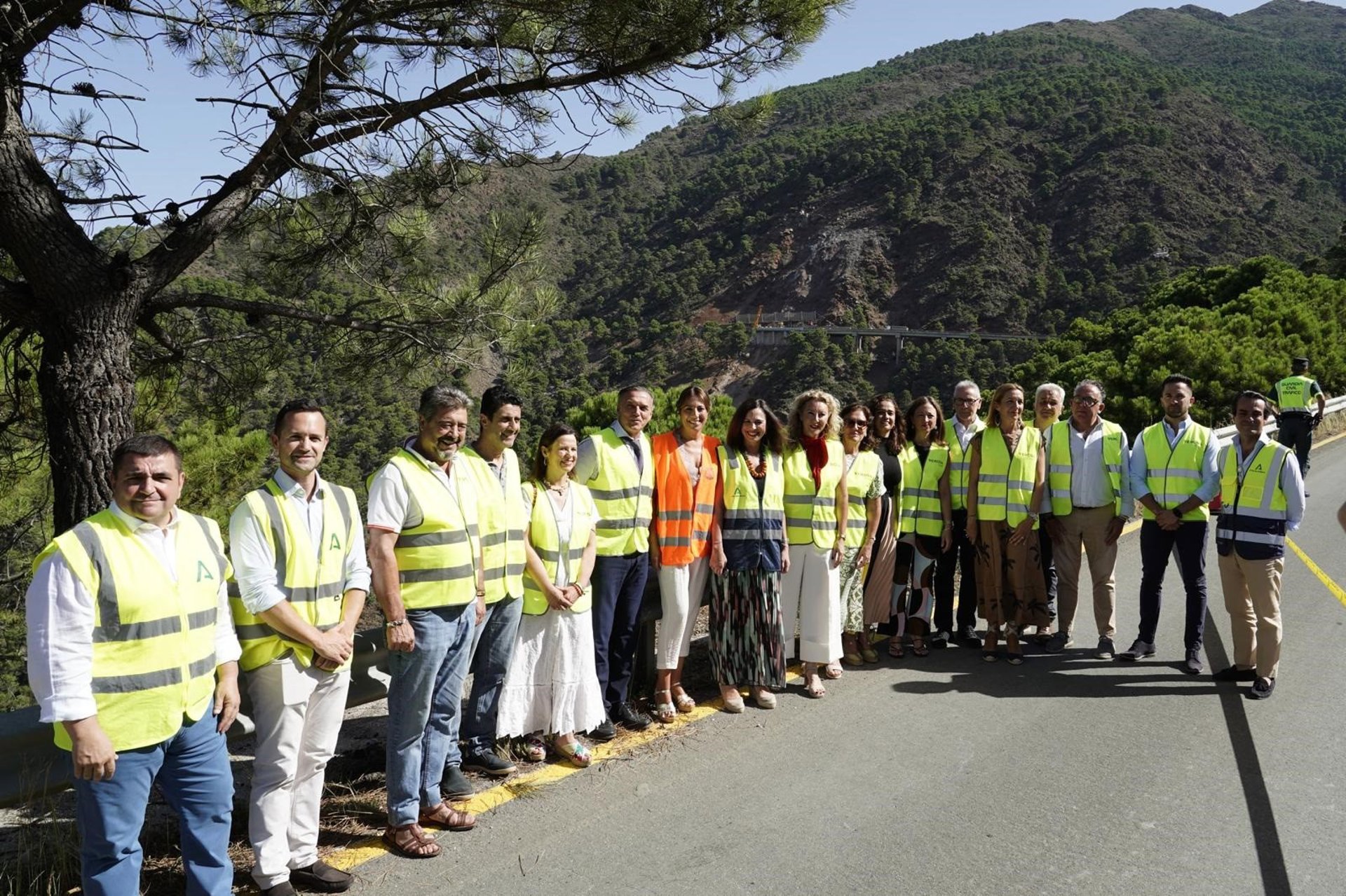 Reabre al tráfico la carretera entre Ronda y San Pedro Alcántara mientras continúan las obras