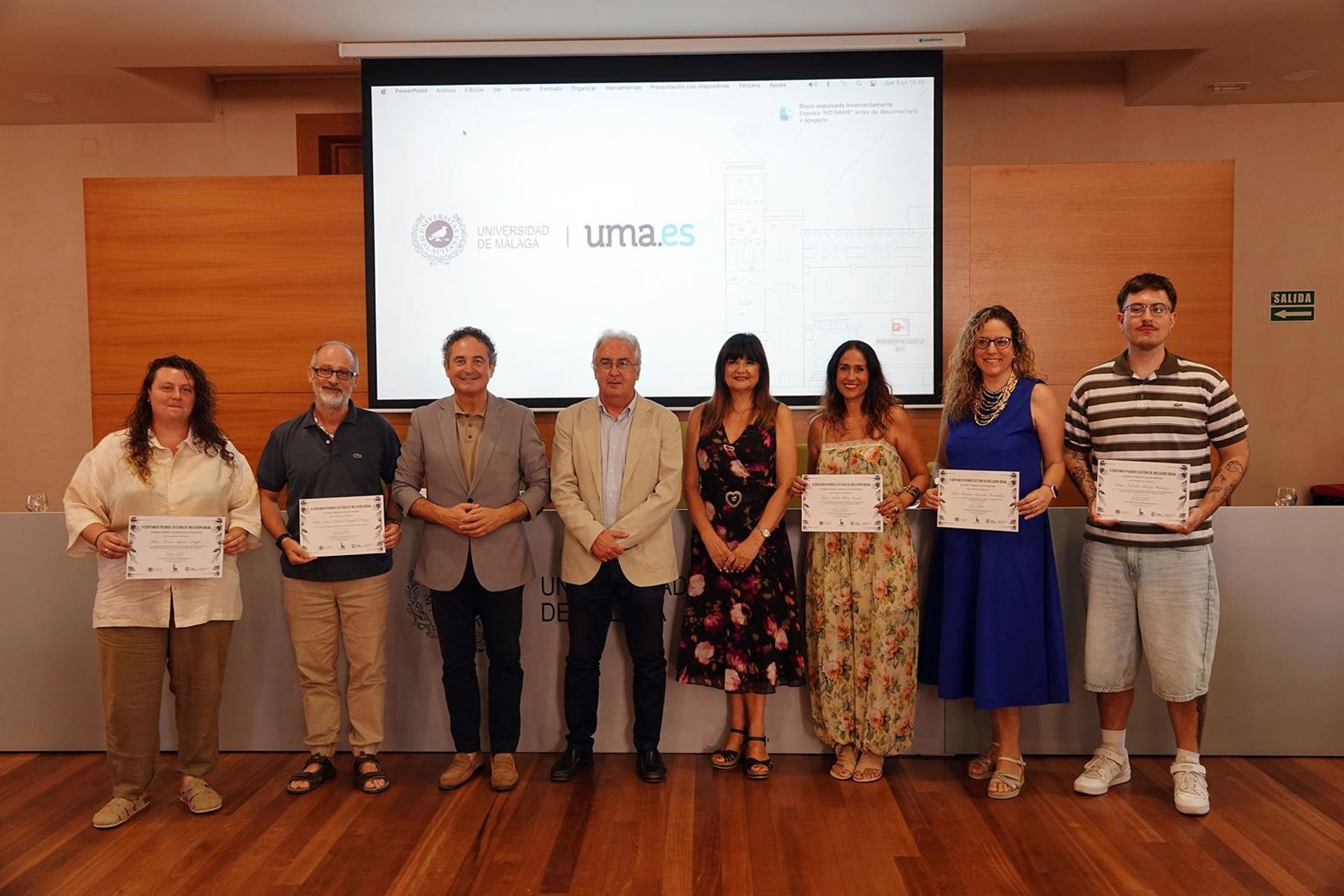 Reconocen a los mejores trabajos universitarios que avanzan hacia diagnóstico de vulnerabilidad de Málaga