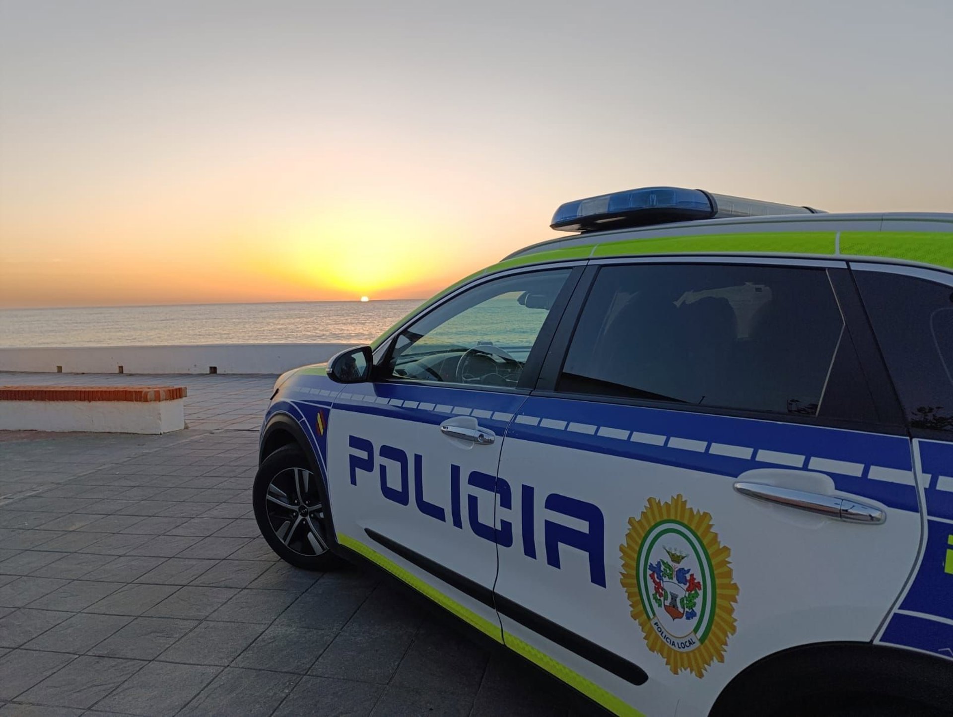 Un detenido tras ser captado cuando vendía marihuana a un menor en la vía pública en Mijas