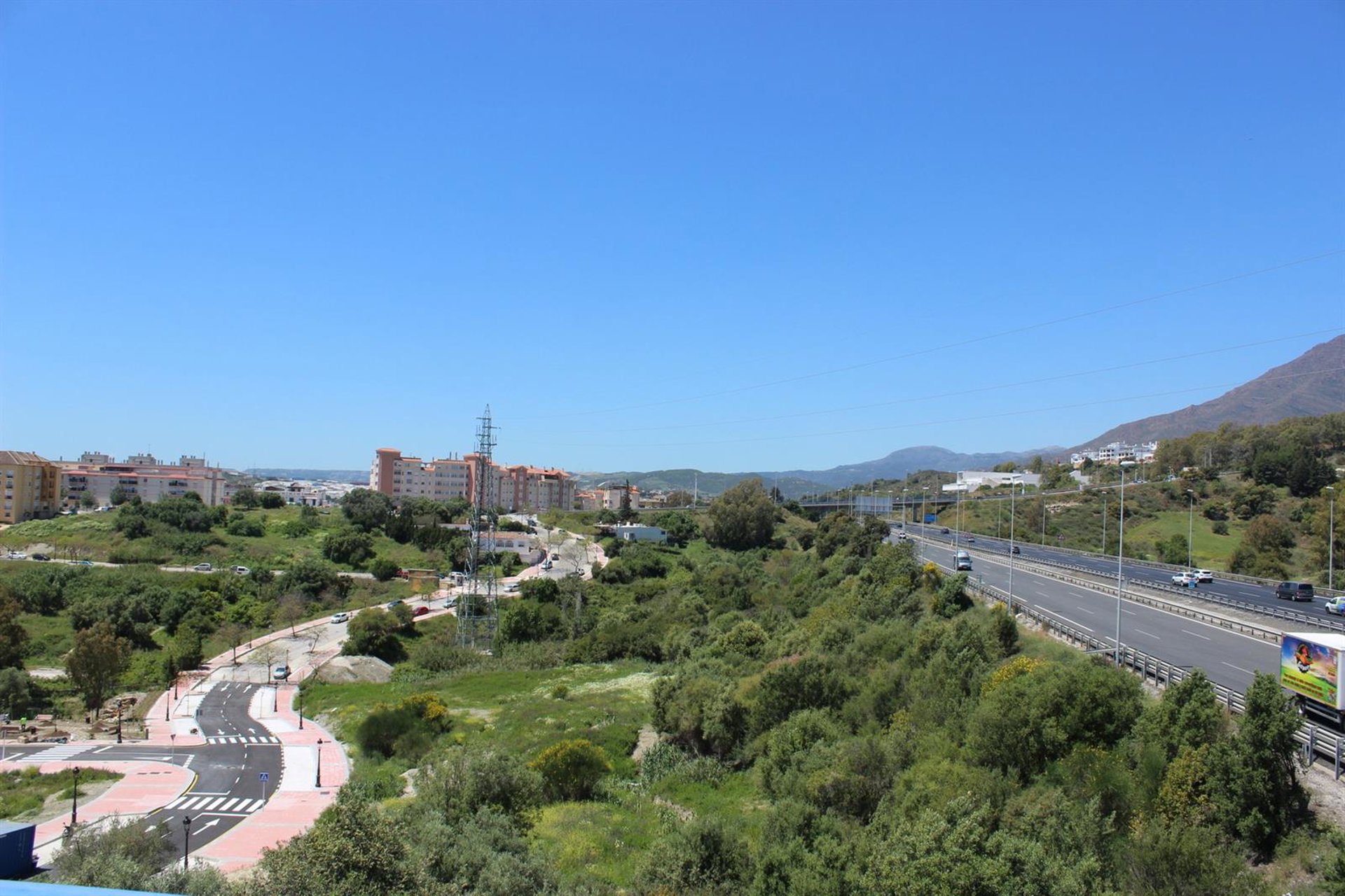 Ayuntamiento de Estepona pide otra reunión con el Gobierno para reclamar "un nuevo acceso desde la autovía"