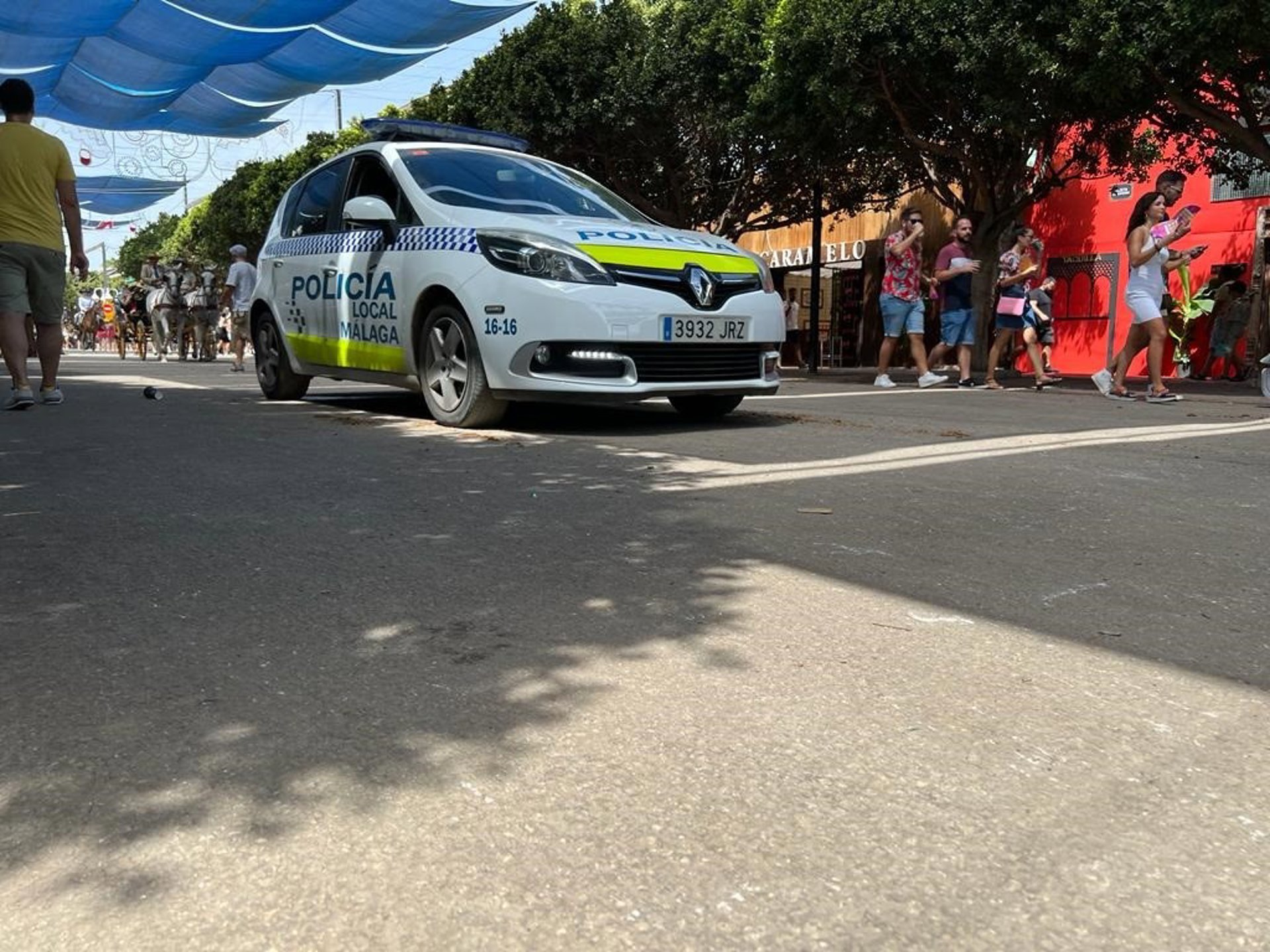 Detenido un joven tras apuñalar a un portero de una caseta en el Real de la Feria