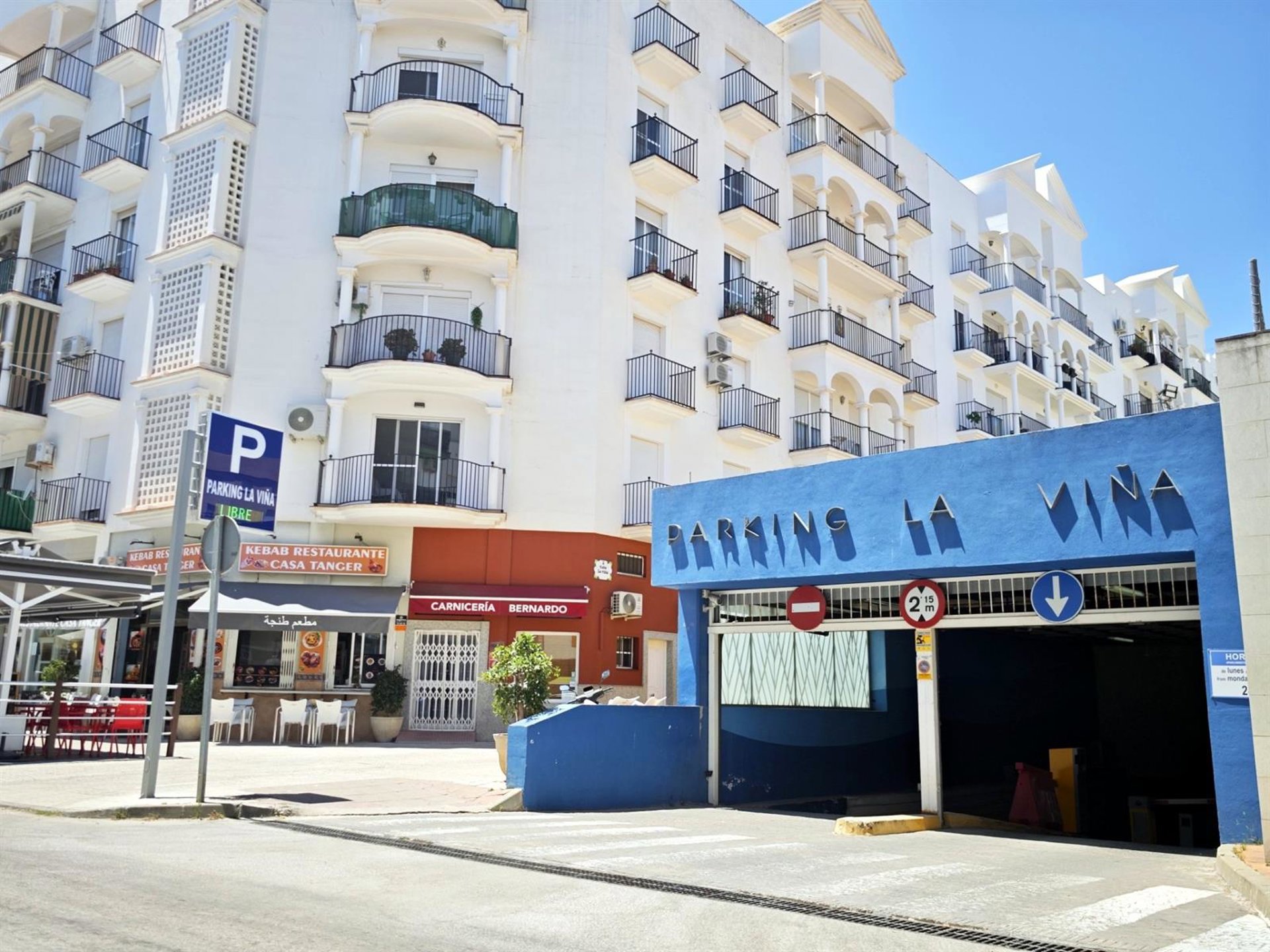 Entra en funcionamiento el quinto aparcamiento público de Estepona con coste a un euro durante el día