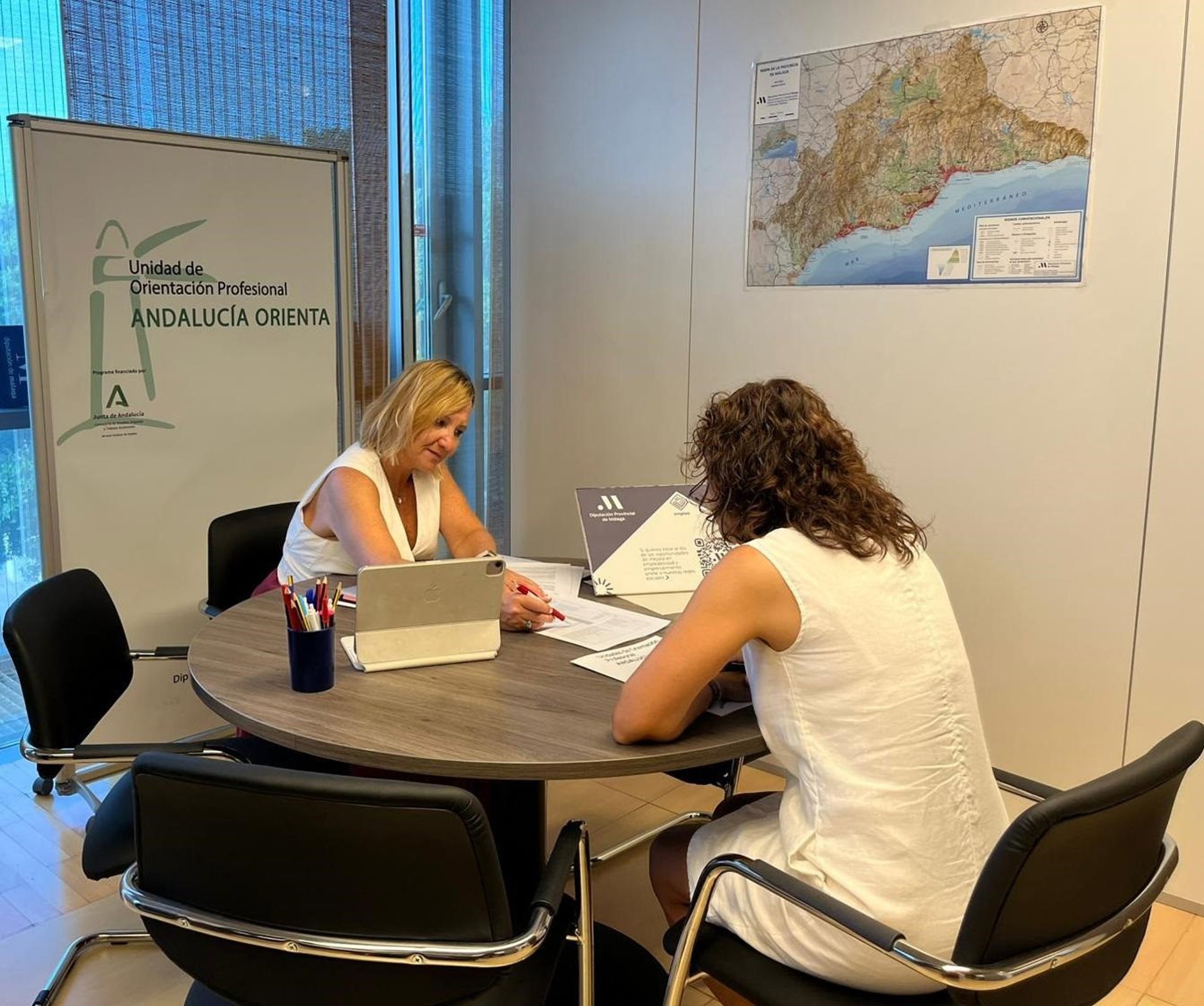 La Diputación amplía su programa de orientación y acompañamiento para la inserción laboral
