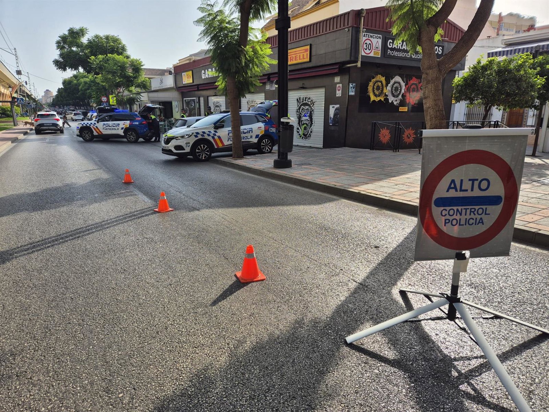 La Policía Local de Fuengirola realiza más de 80 controles de tráfico durante el pasado mes de julio
