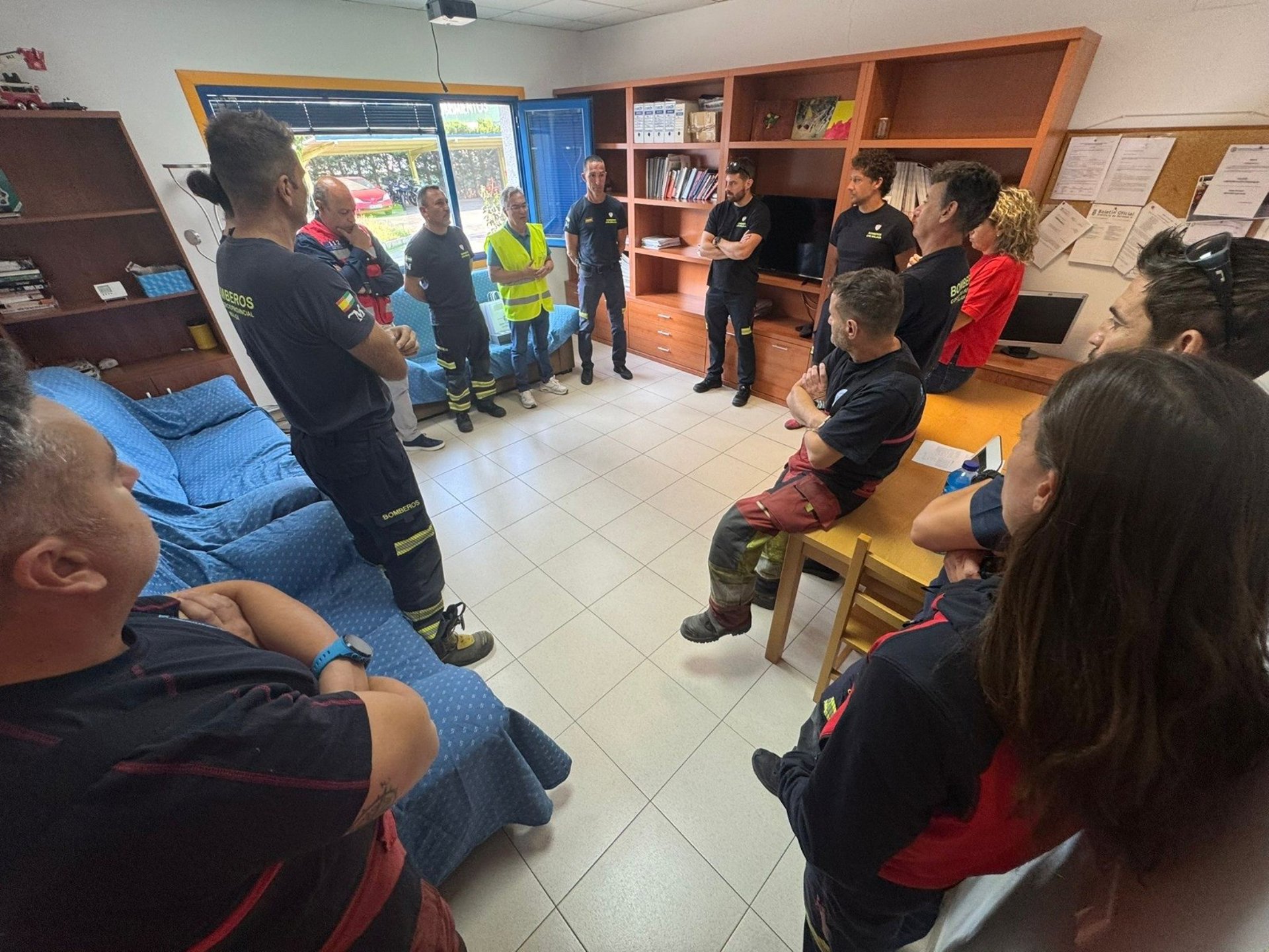Regresan los bomberos de Málaga desplazan a Ourense para colaborar en extinción de incendios