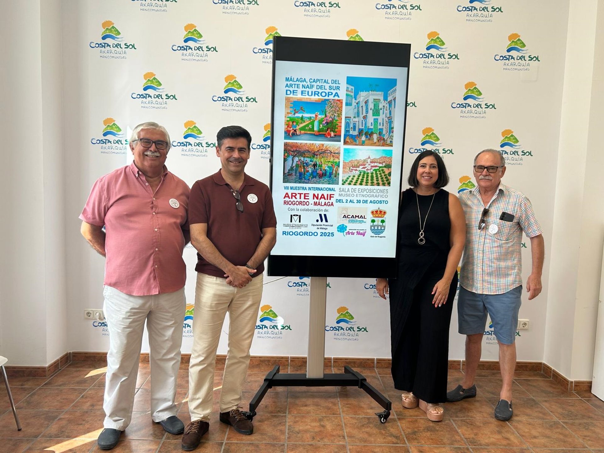Una treintena de artistas participan en la Muestra Internacional de Arte Naif en Riogordo