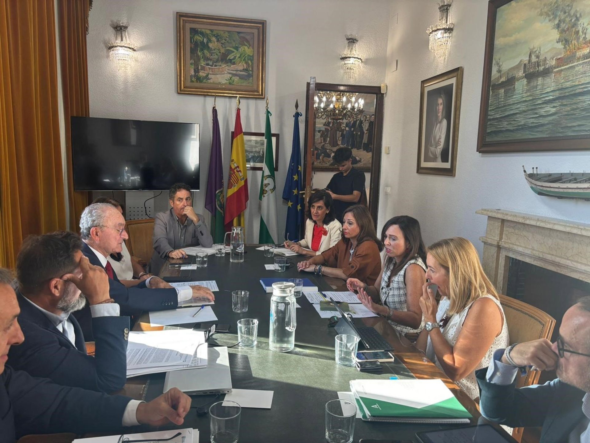Ayuntamiento y Junta abordan la financiación de la primera etapa de las acciones en Los Asperones
