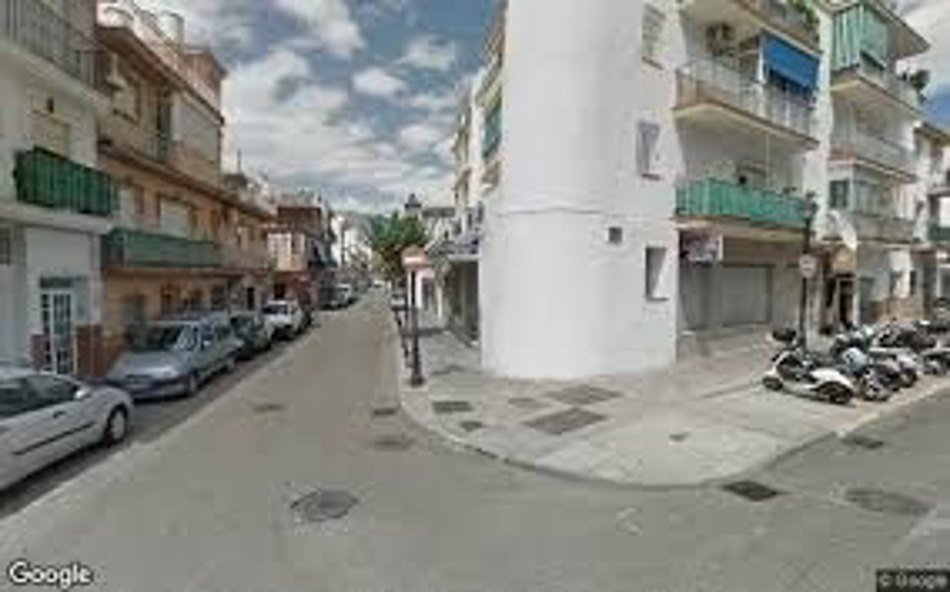 Detenida una pareja por un intento de okupación tras acceder a una vivienda en Las Lagunas, en Mijas