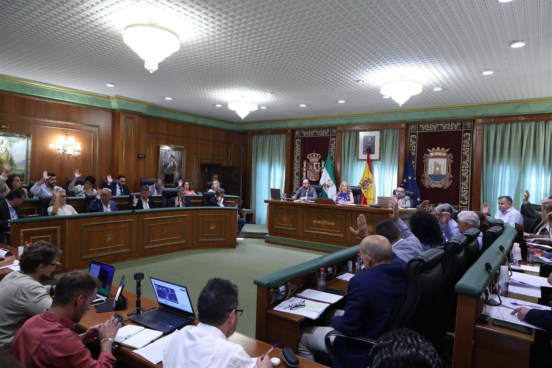 Marbella aprueba inicialmente ordenanza de estacionamiento regulado "con una de las tarifas más bajas del país"