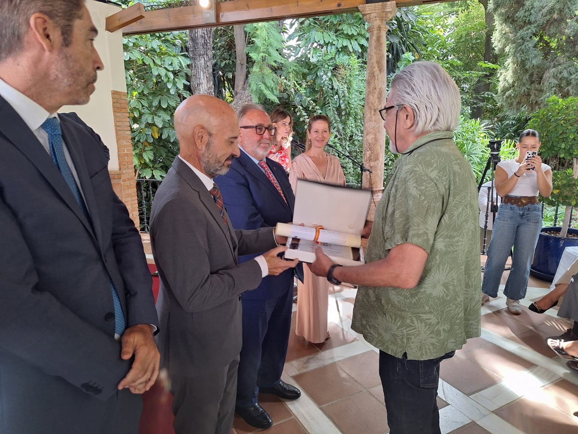 Subdelegado reconoce a 52 funcionarios de prisiones, fuerzas de seguridad y asociaciones en el Día de la Merced