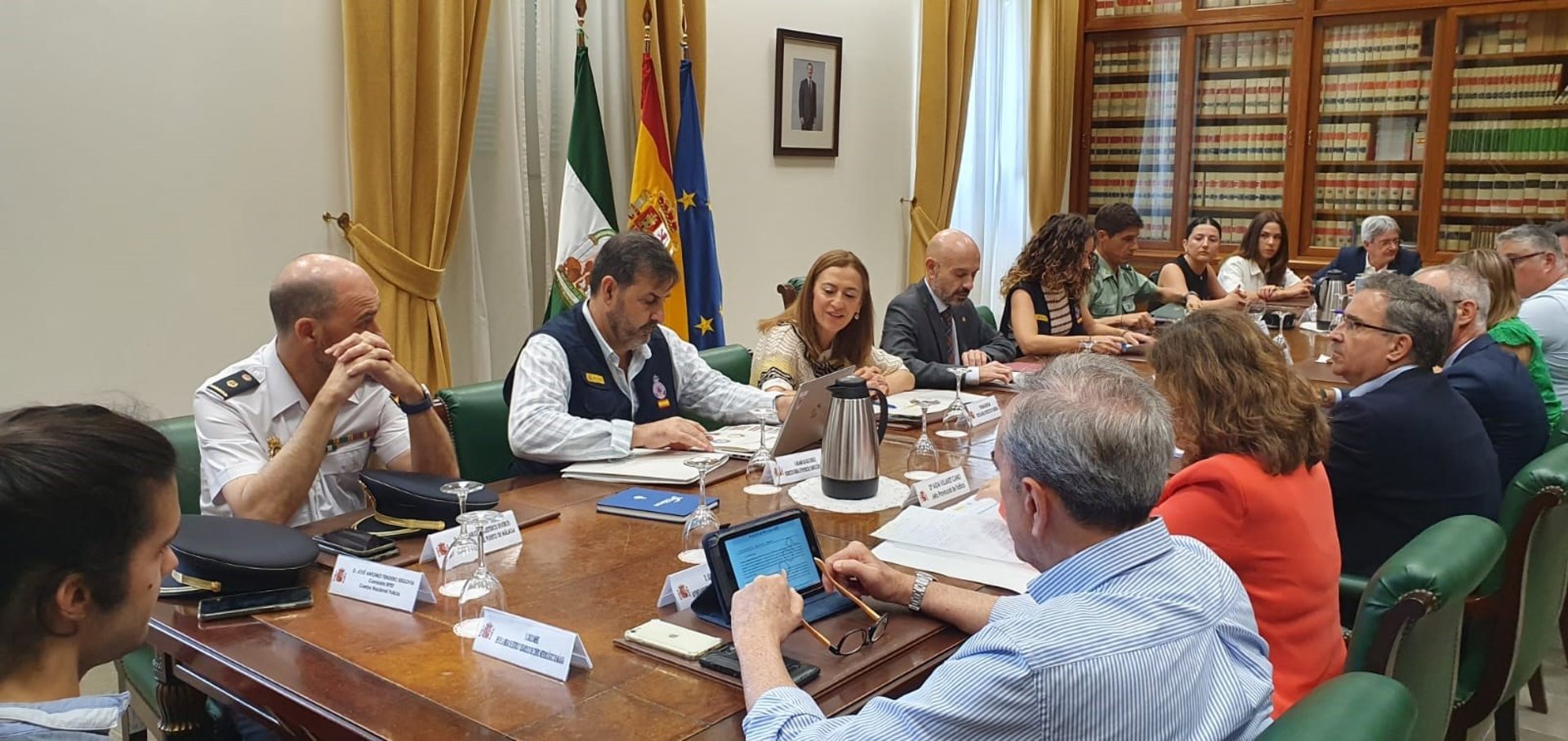 Unas 101.170 personas y 23.131 vehículos pasan por el puerto en la Operación Paso del Estrecho